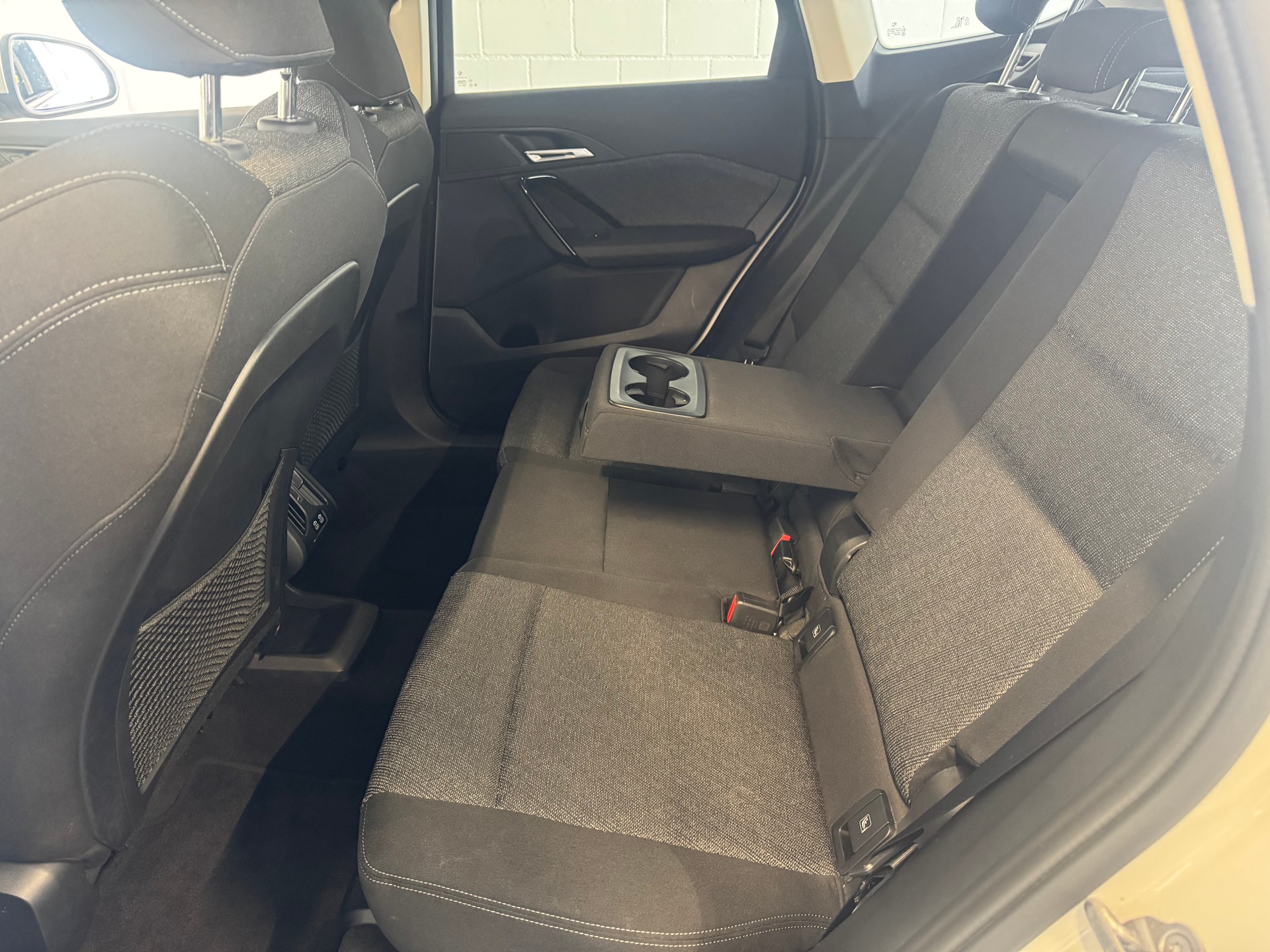 BMW X1 xDrive 20d 48V-image-11