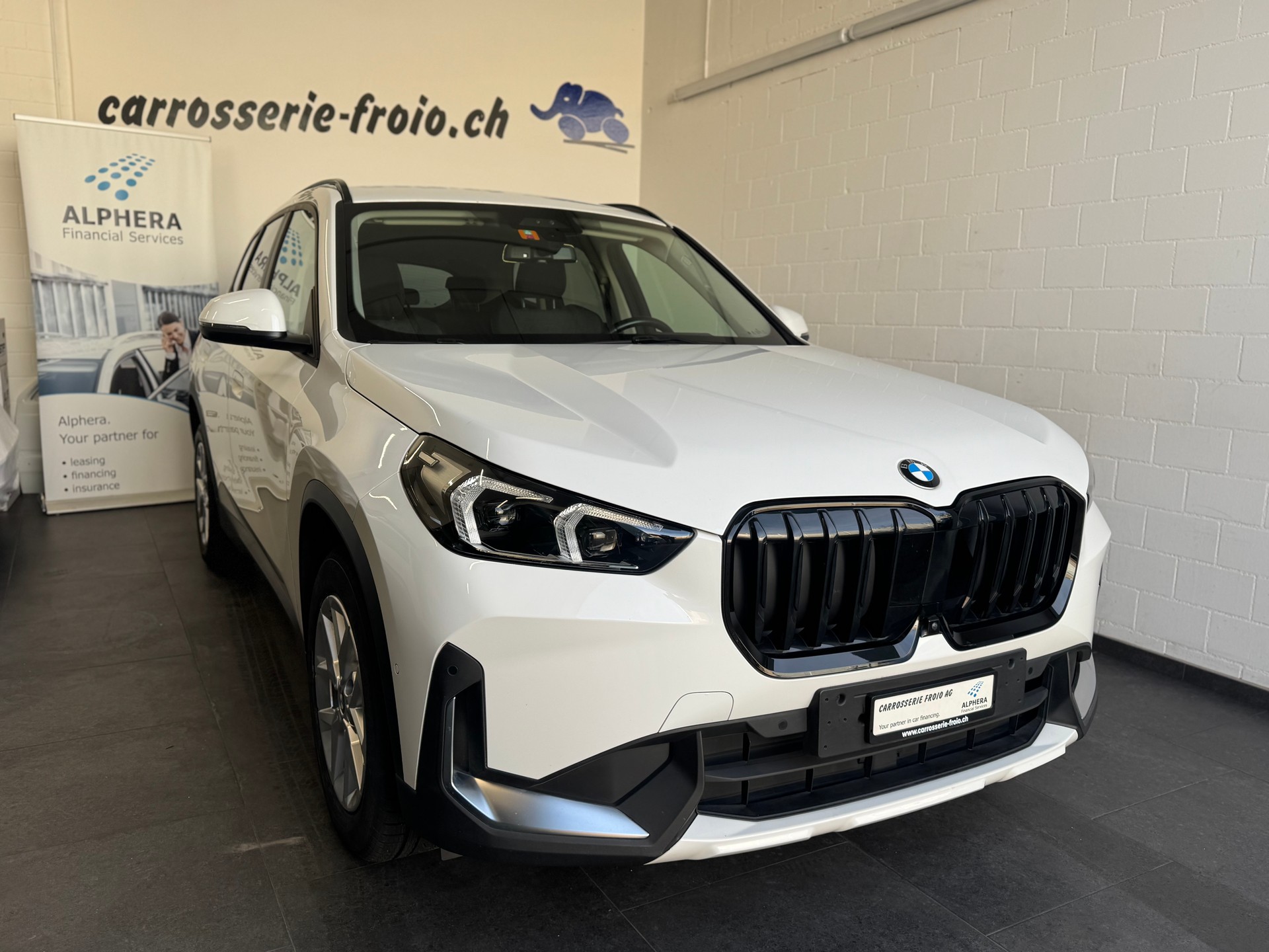 BMW X1 xDrive 20d 48V-image-1