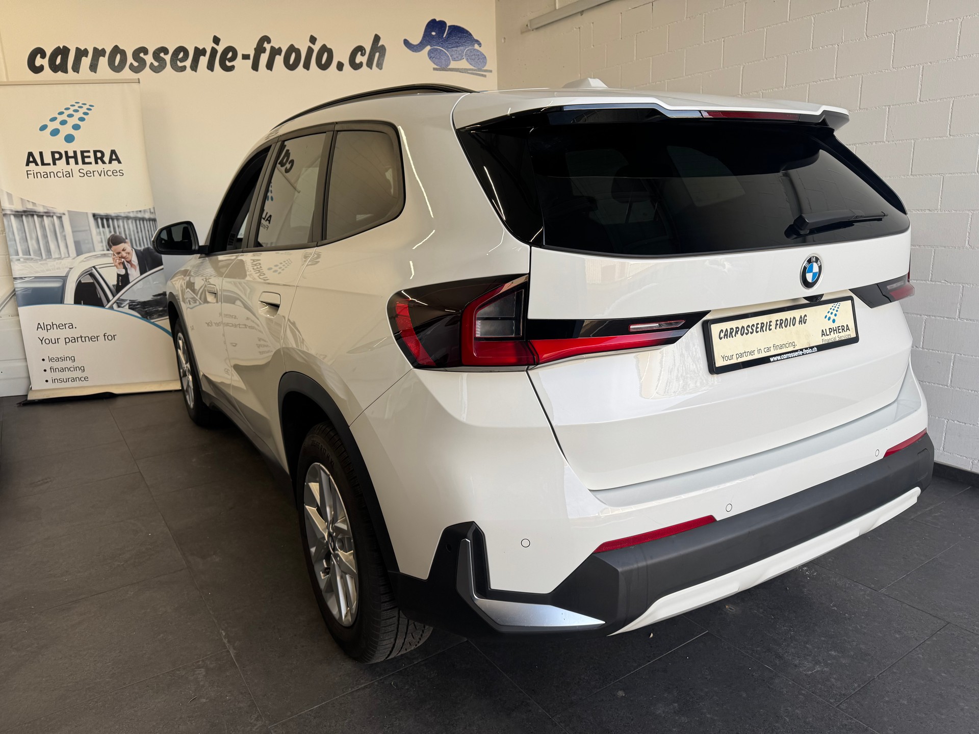 BMW X1 xDrive 20d 48V-image-2