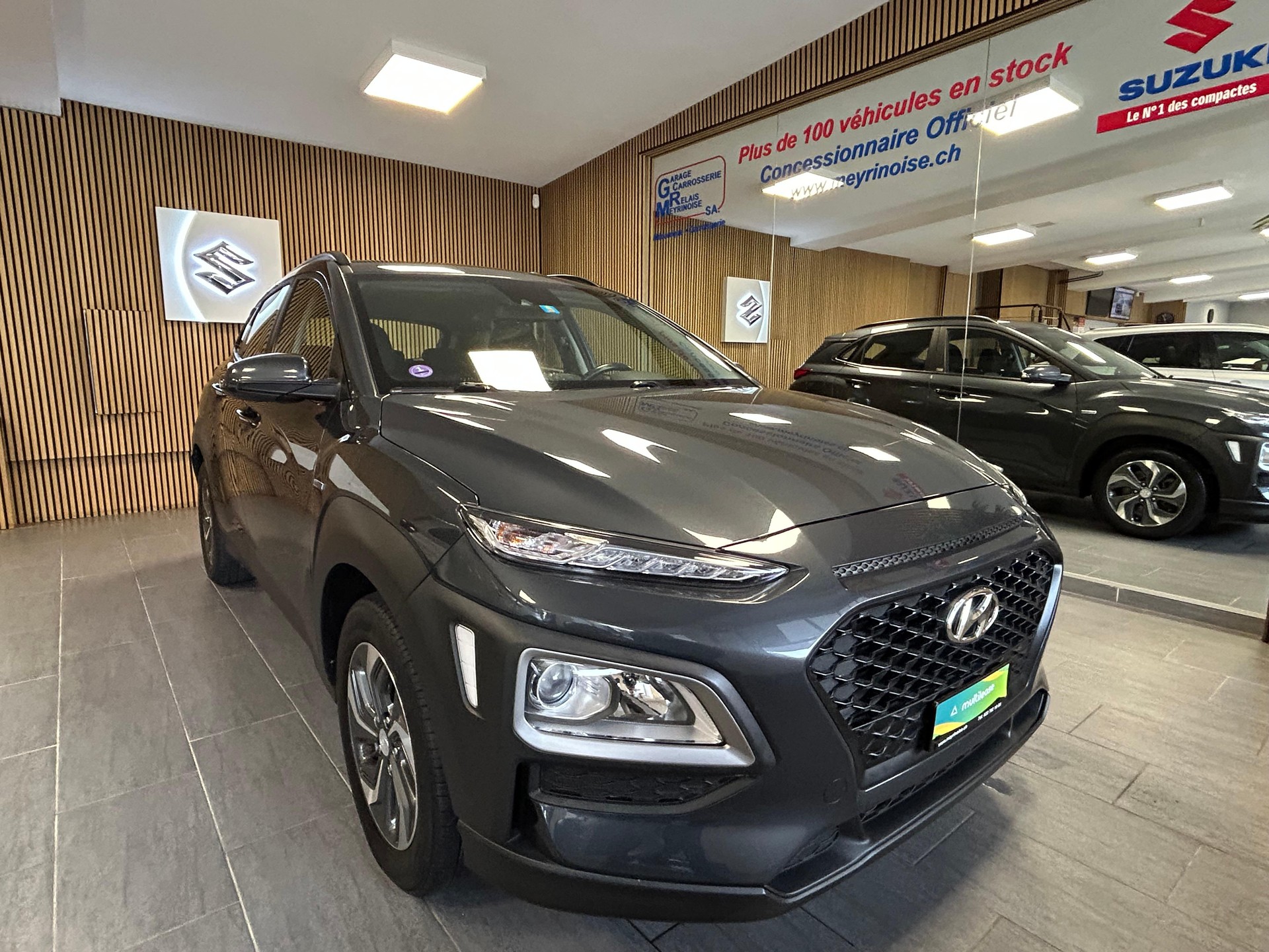 HYUNDAI Kona 1.6 GDi Hybrid Amplia-image-1