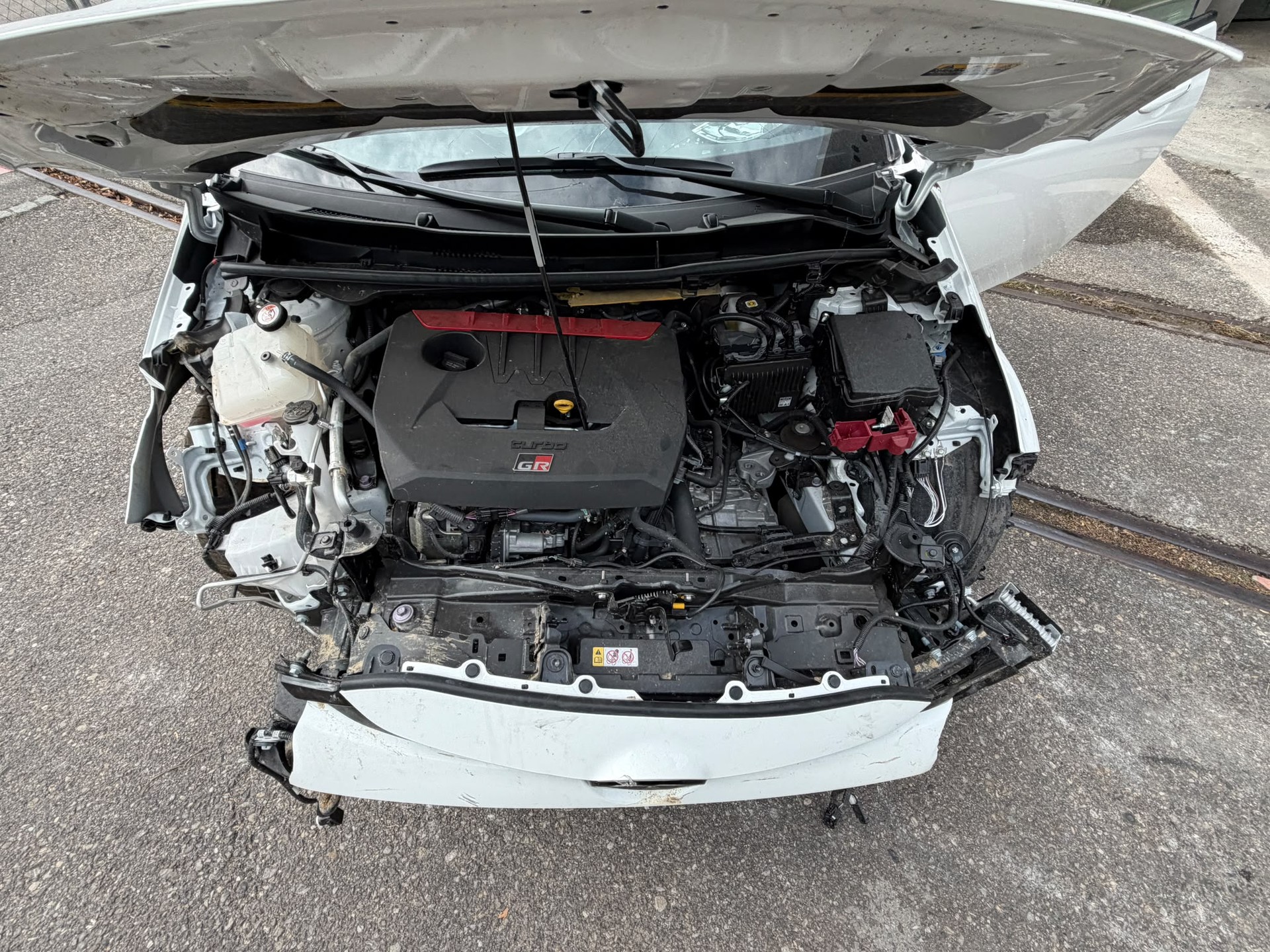 TOYOTA Yaris 1.6 GR Sport A-image-1