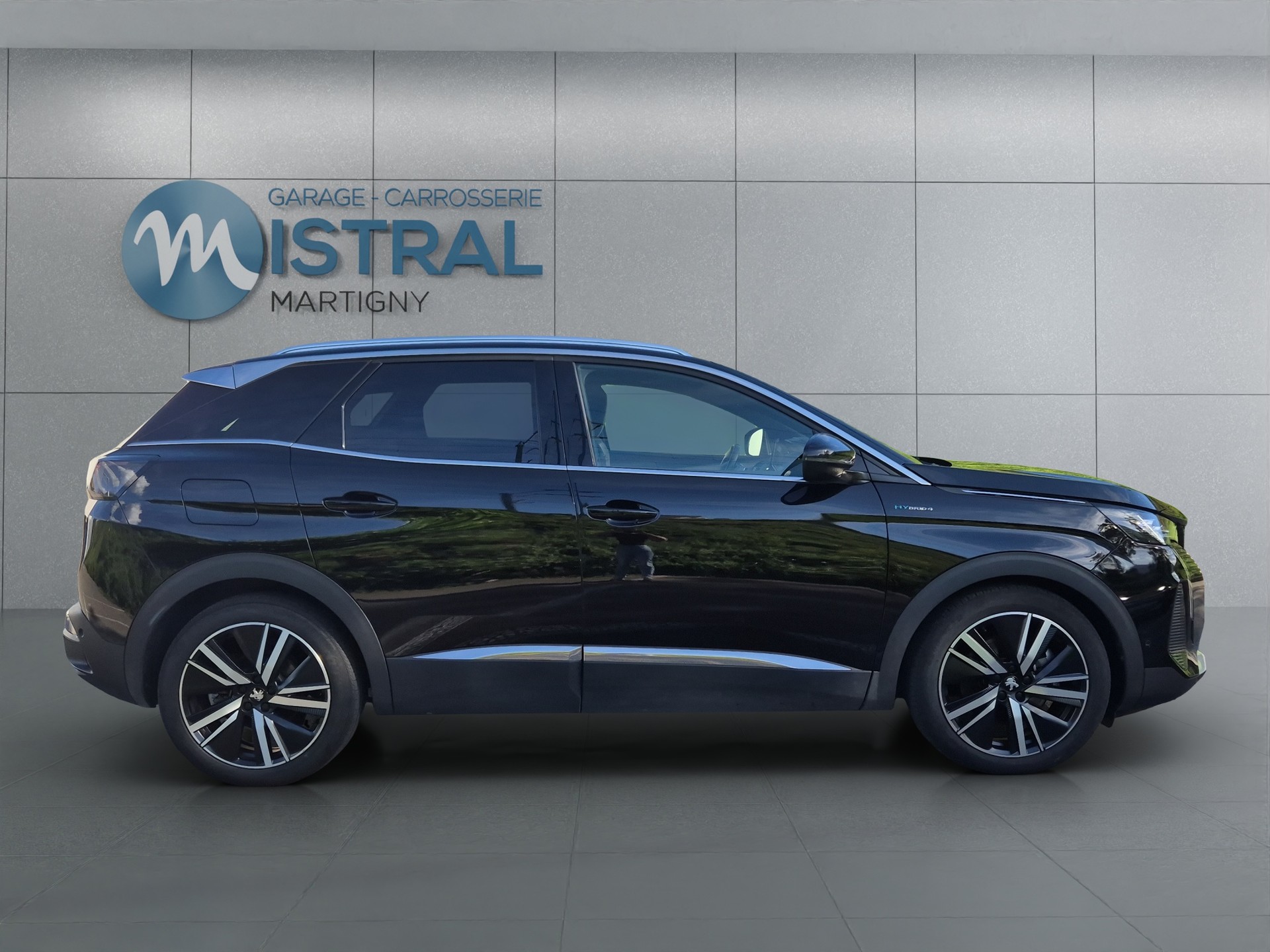 PEUGEOT 3008 1.6 Plug-in Hybrid4 GT Pack-showroom-element-3