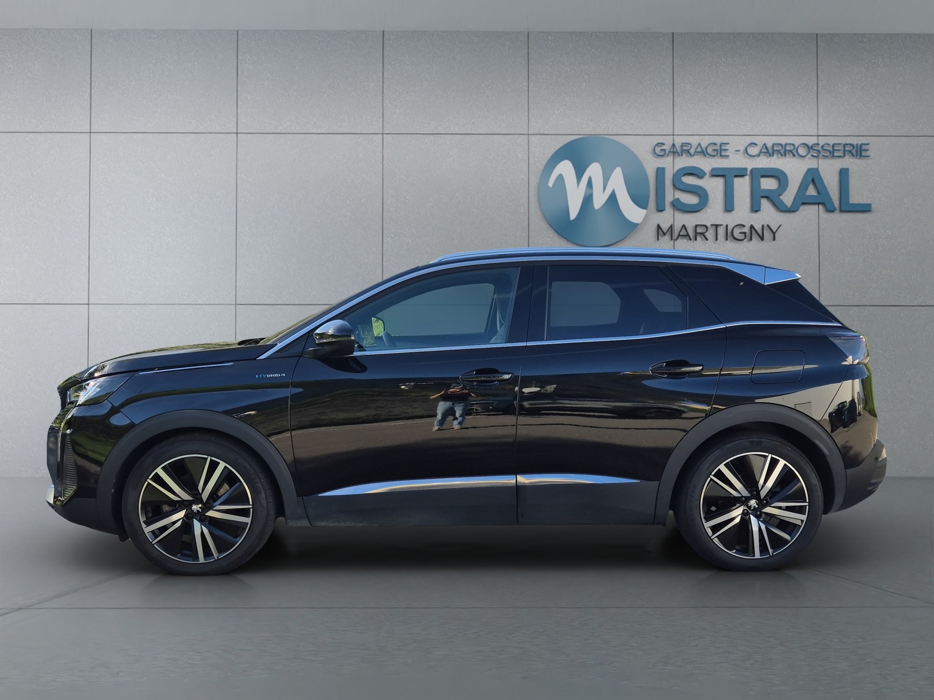 PEUGEOT 3008 1.6 Plug-in Hybrid4 GT Pack-image-6