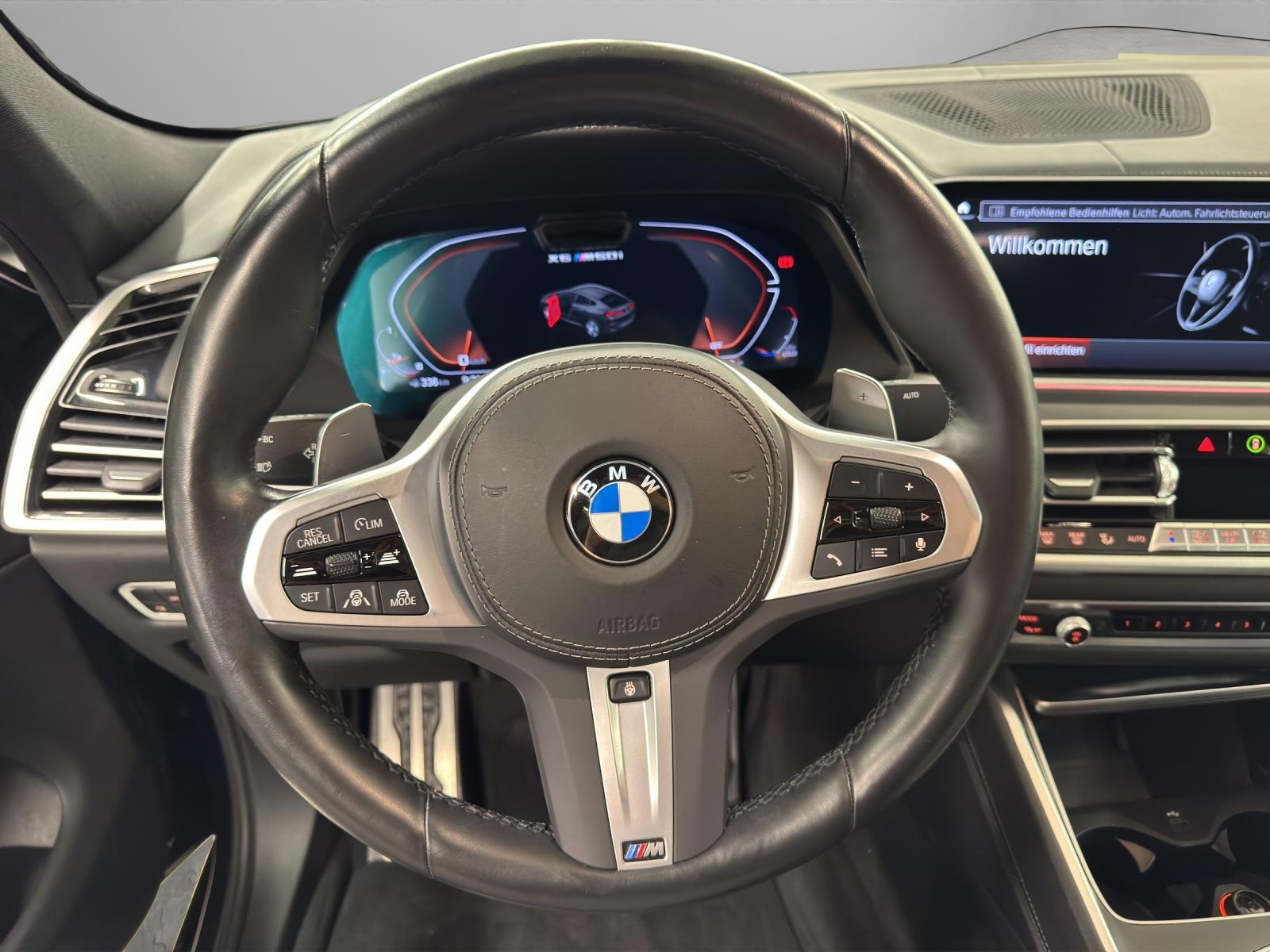 BMW X6 M50i-image-15