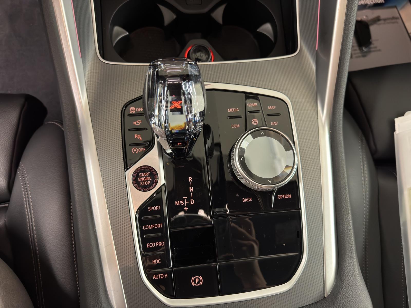 BMW X6 M50i-image-19