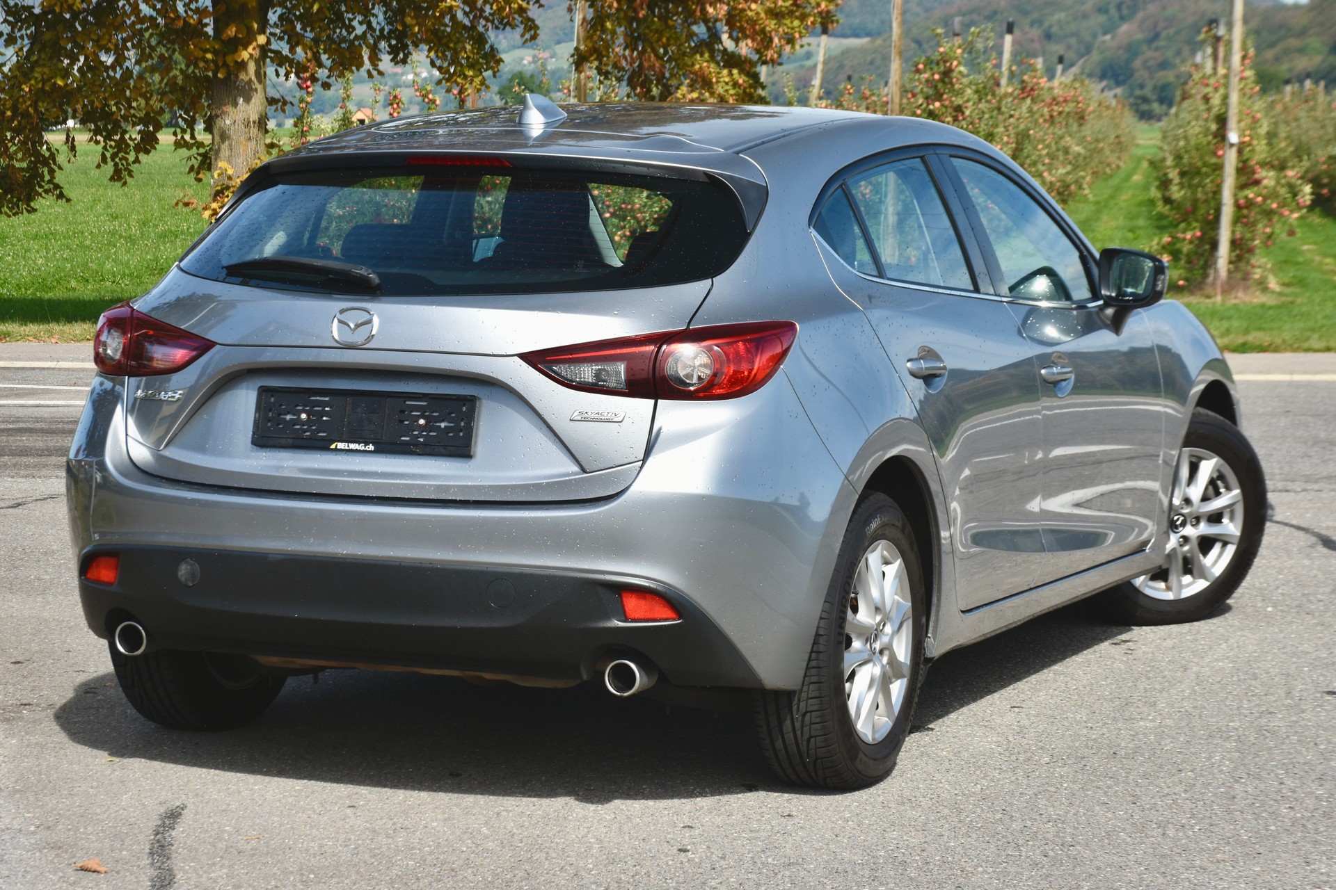 MAZDA 3 2.2 16V CD Revolution-showroom-element-1