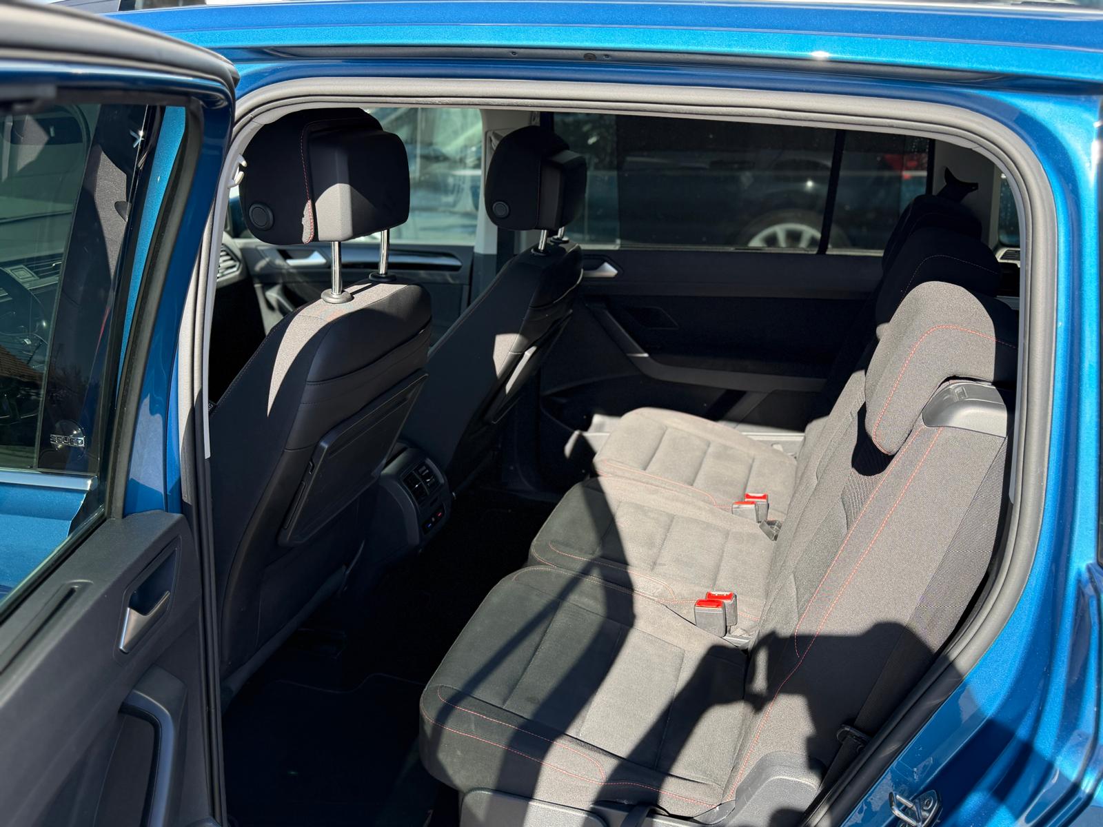 VW Touran 1.4 TSI BlueMotion Technology Sound DSG-image-9