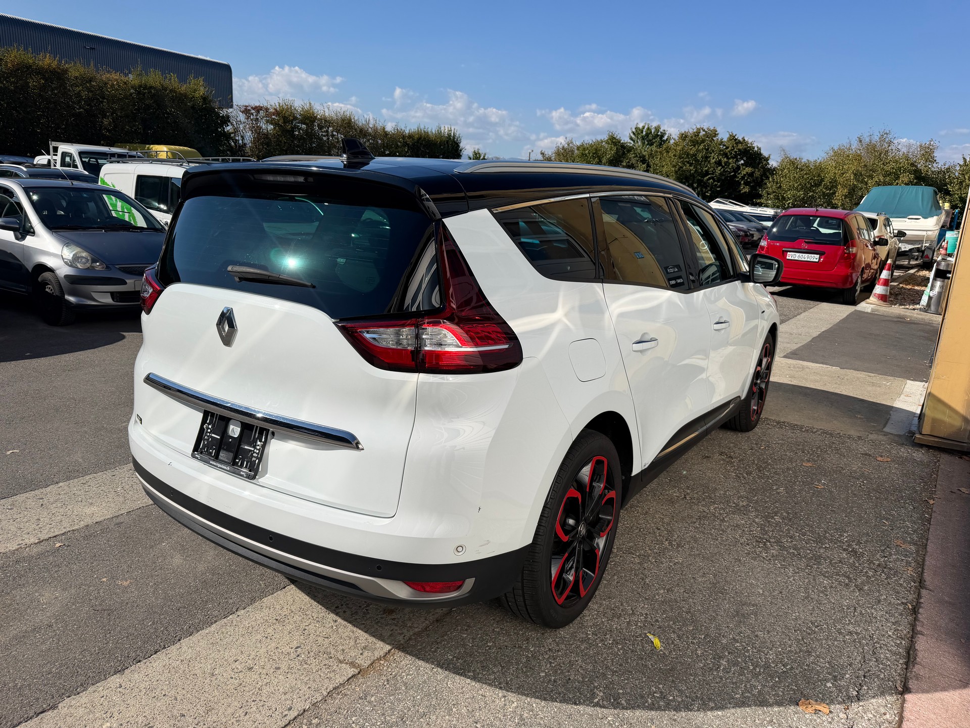 RENAULT Grand Scénic 1.3 16V Turbo Black Edition EDC-image-5