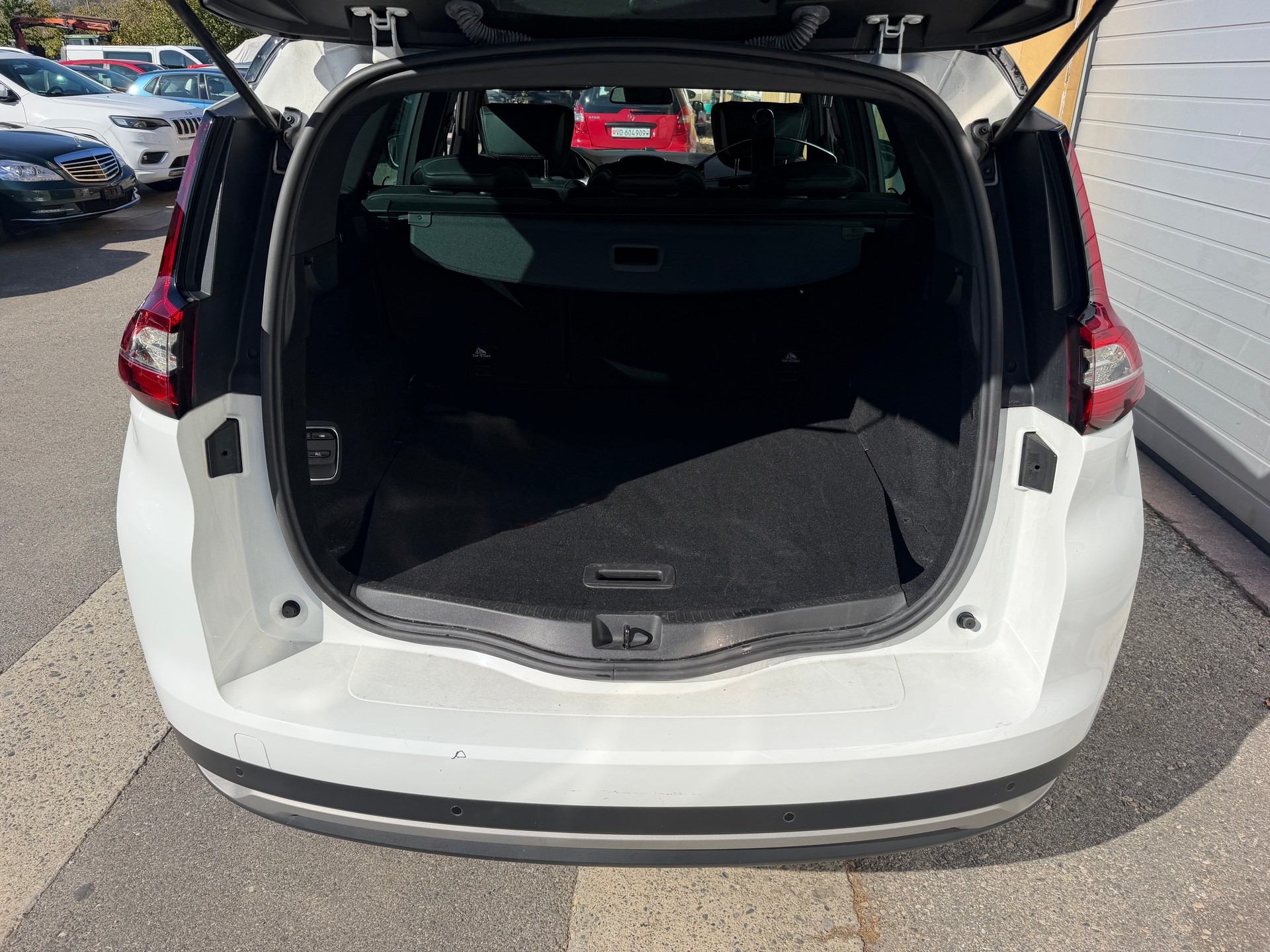 RENAULT Grand Scénic 1.3 16V Turbo Black Edition EDC-image-7