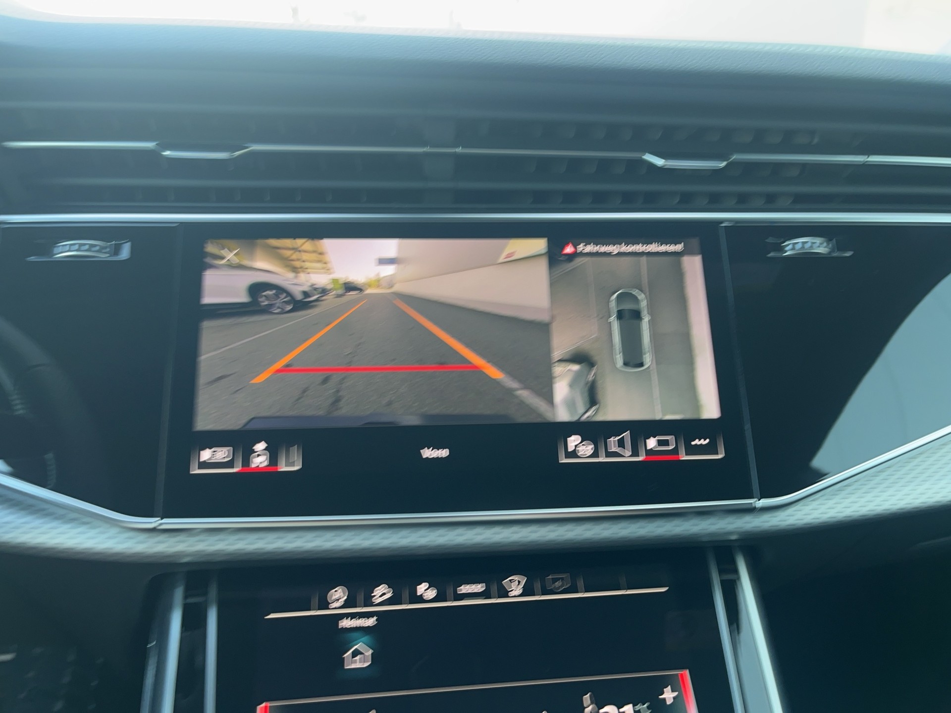 AUDI SQ8 SUV TFSI quattro tiptronic-image-19