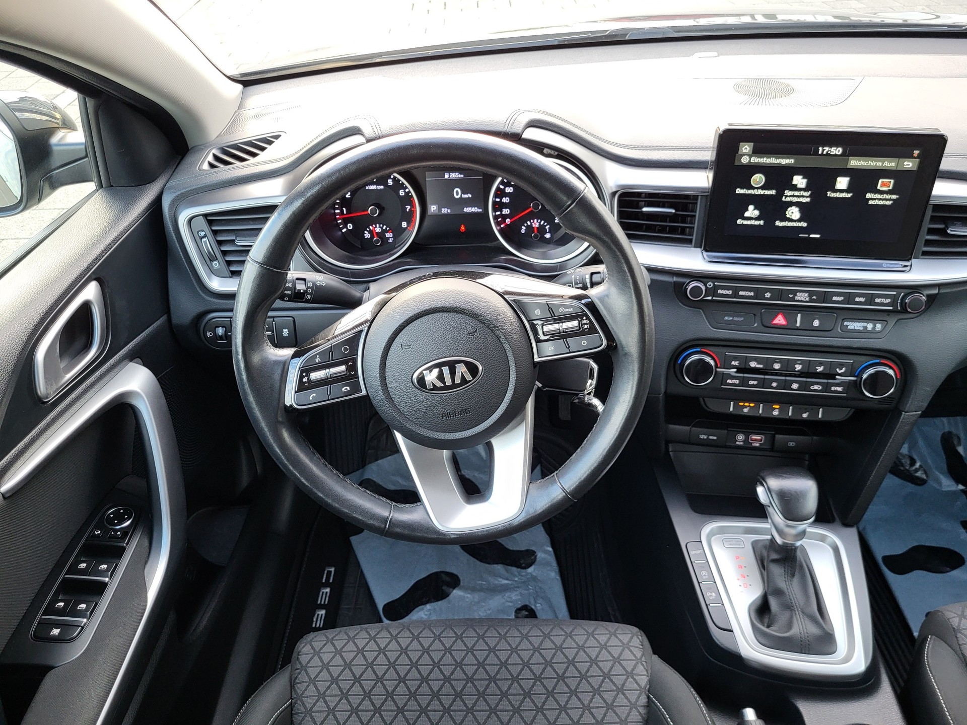 KIA Ceed 1.4 T-GDi Trend DCT-image-9
