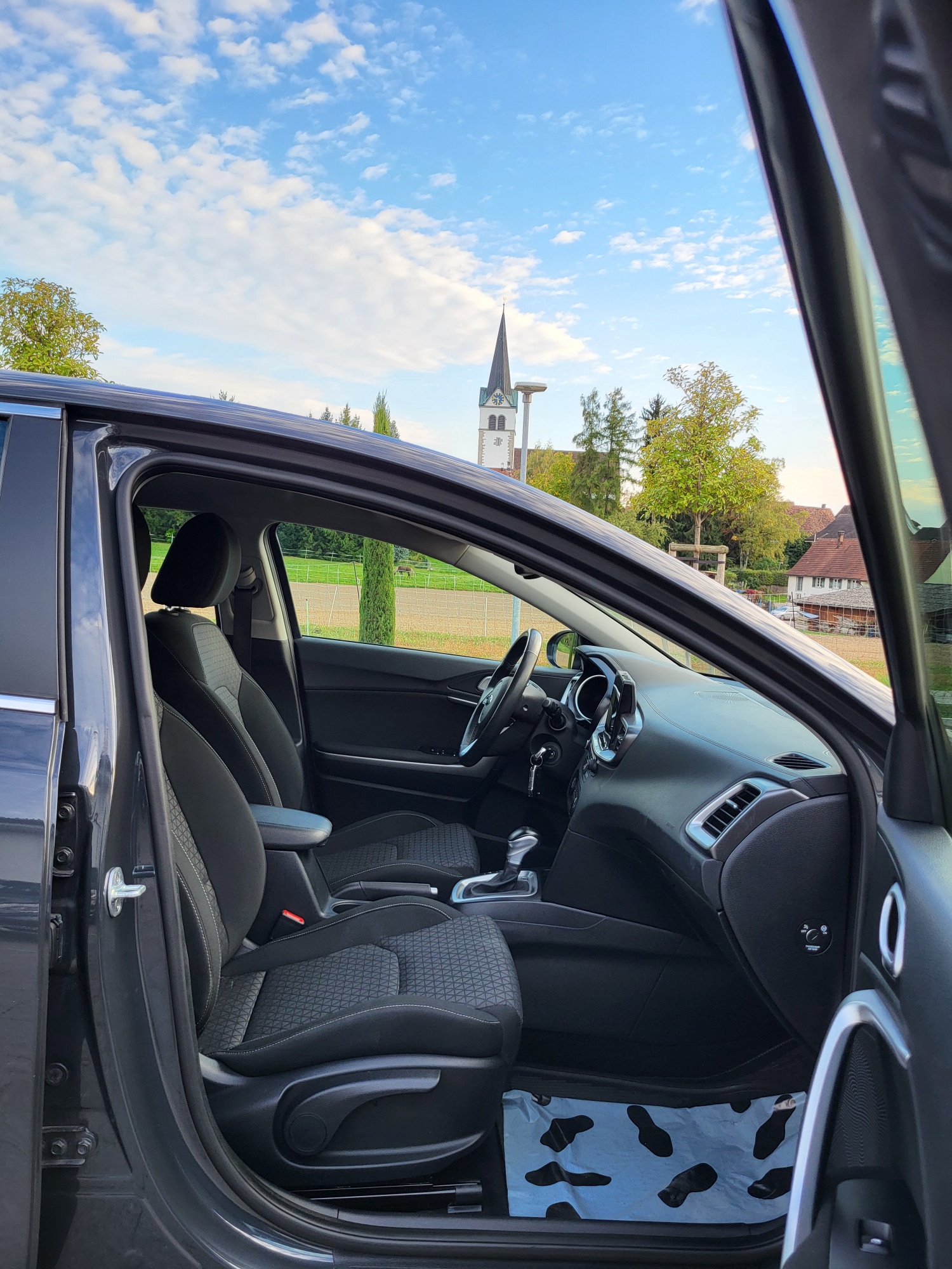 KIA Ceed 1.4 T-GDi Trend DCT-image-5