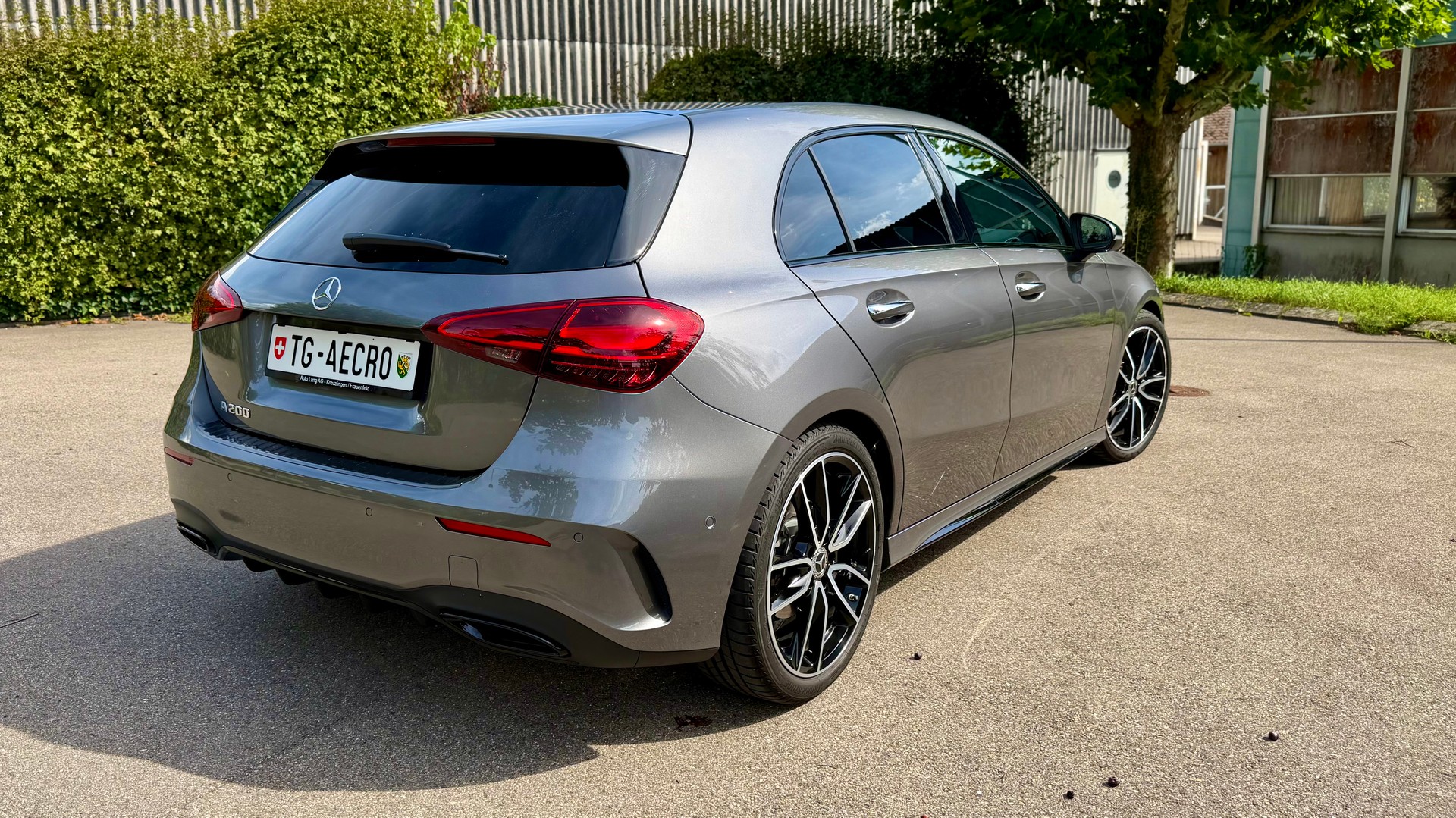 MERCEDES-BENZ A 200 Night Star AMG Line-image-3