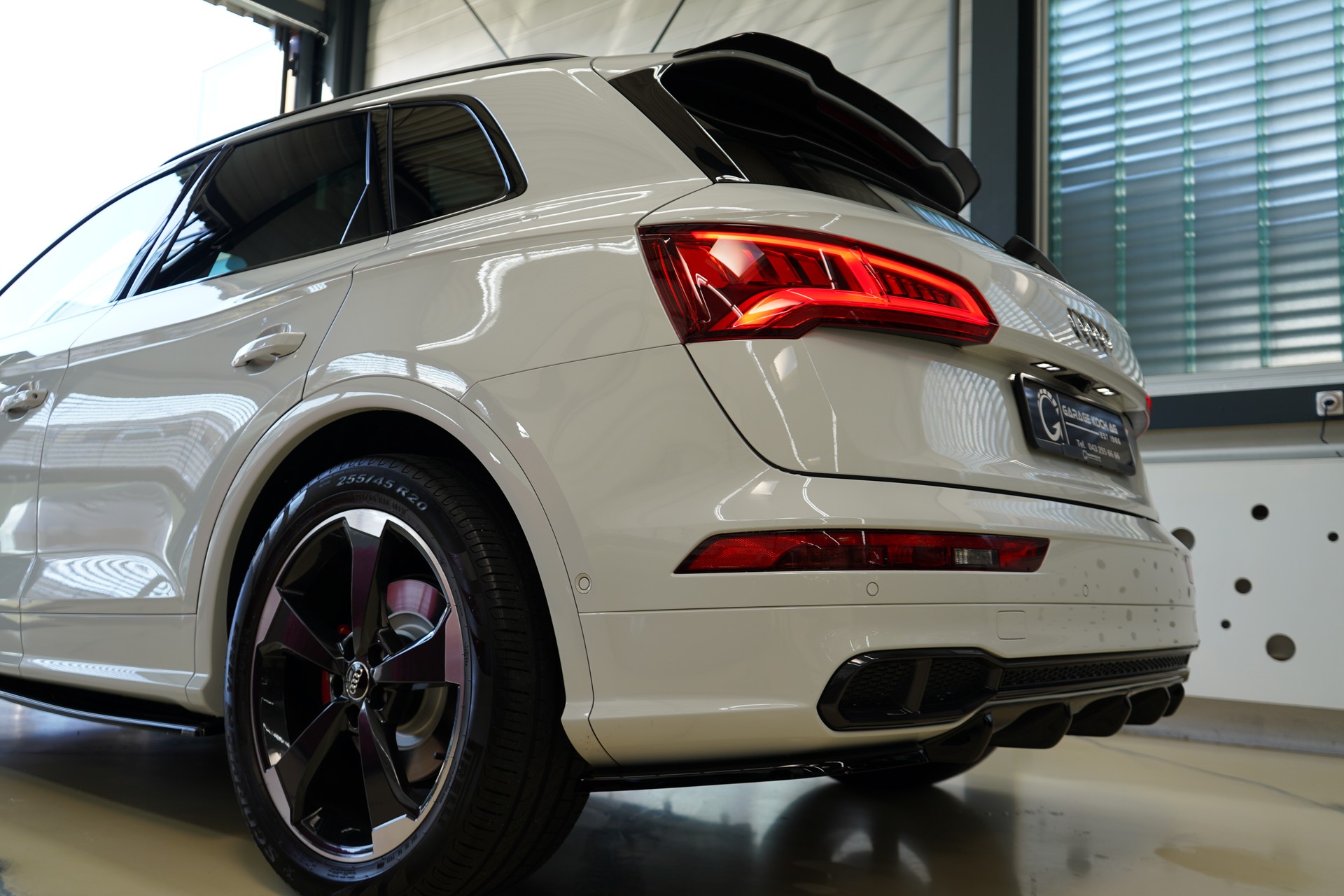 AUDI SQ5 3.0 TFSI quattro S-tronic-image-6