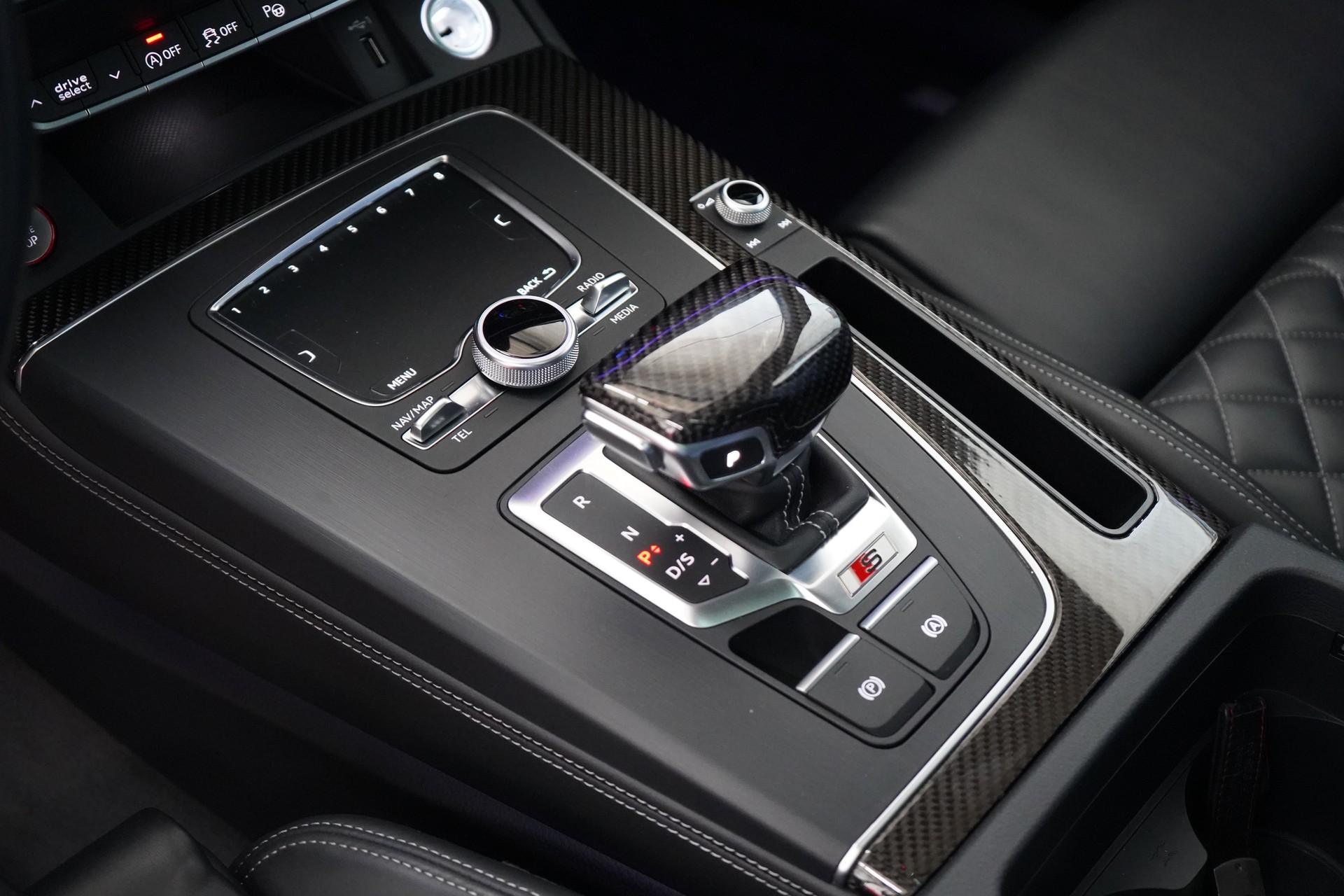 AUDI SQ5 3.0 TFSI quattro S-tronic-image-18