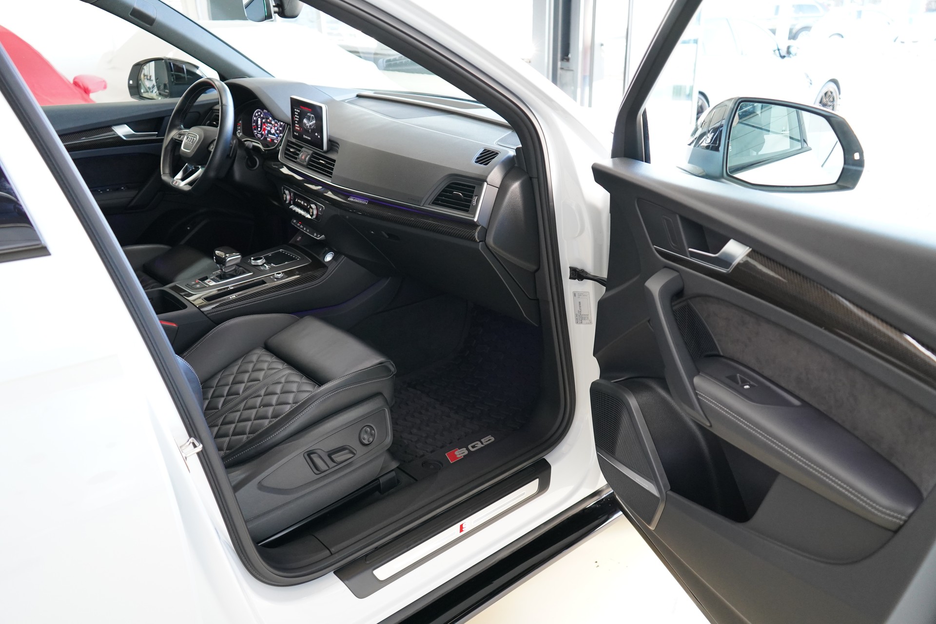 AUDI SQ5 3.0 TFSI quattro S-tronic-image-26
