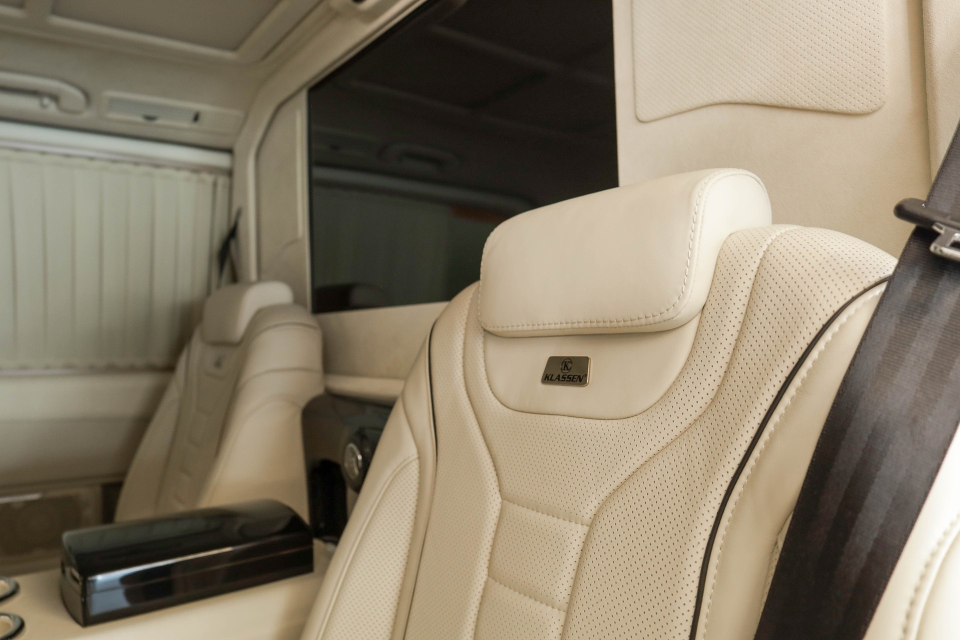 MERCEDES-BENZ Klassen V-VIP V 300 d extralang 4Matic • Smart-TV •-image-15