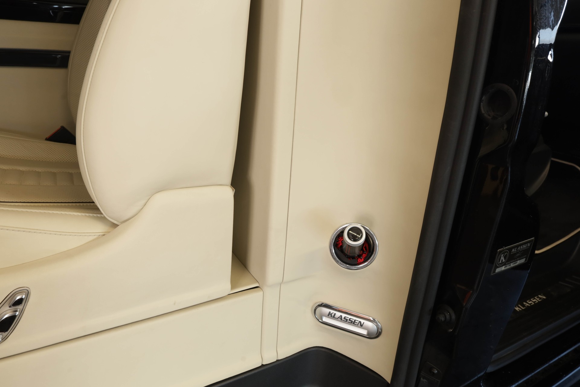 MERCEDES-BENZ Klassen V-VIP V 300 d extralang 4Matic • Smart-TV •-image-17