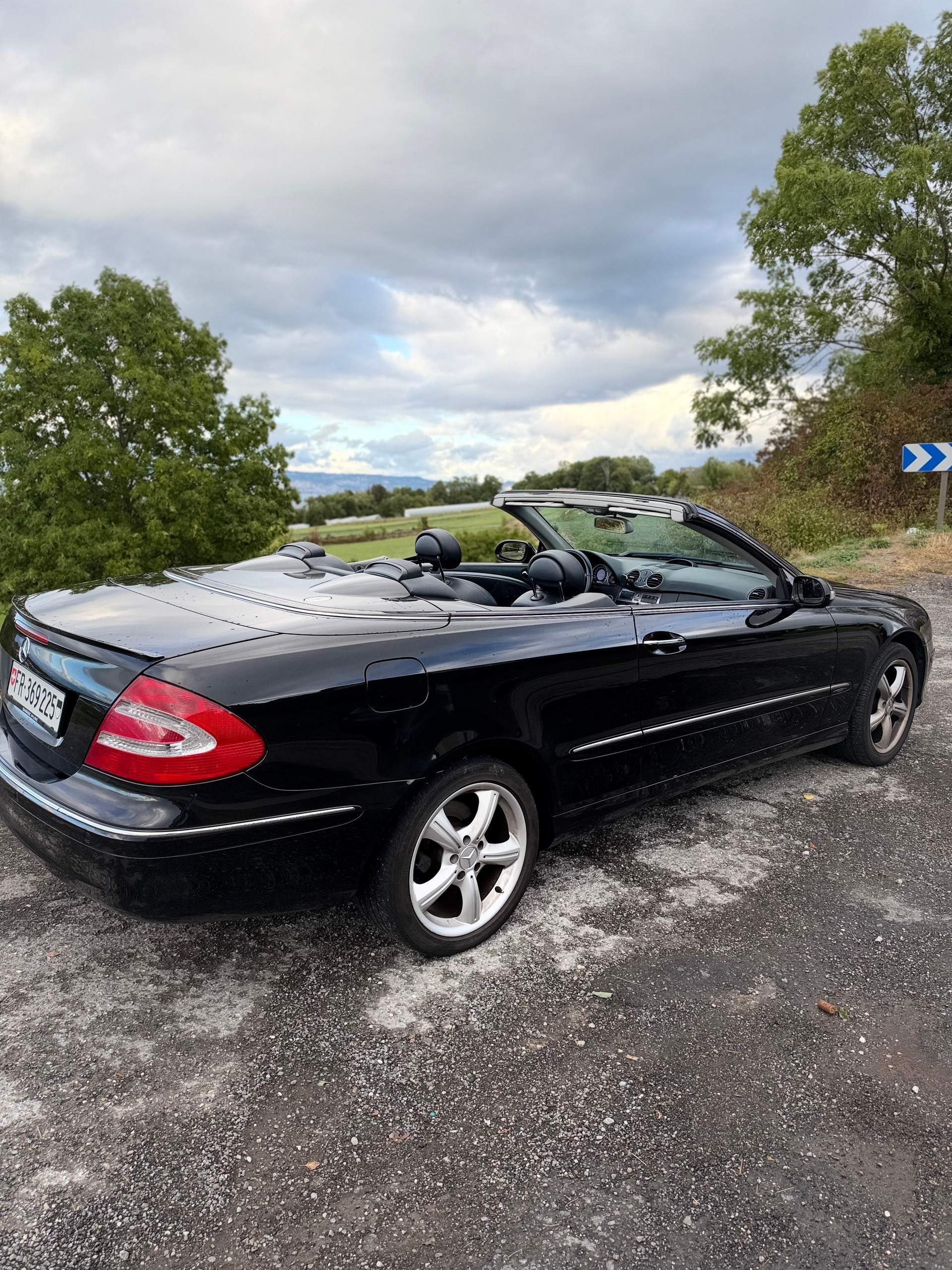 MERCEDES-BENZ CLK 320 V6-image-2