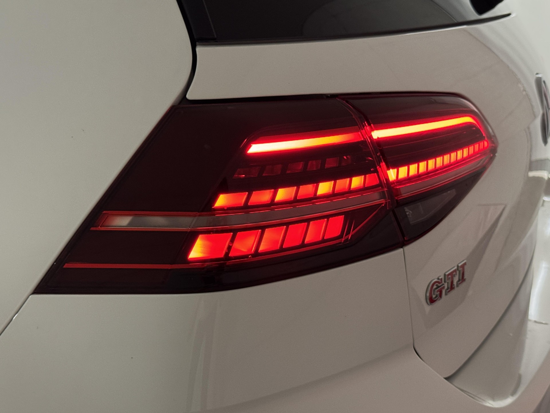 VW Golf 2.0 TSI GTI Performance DSG-image-7