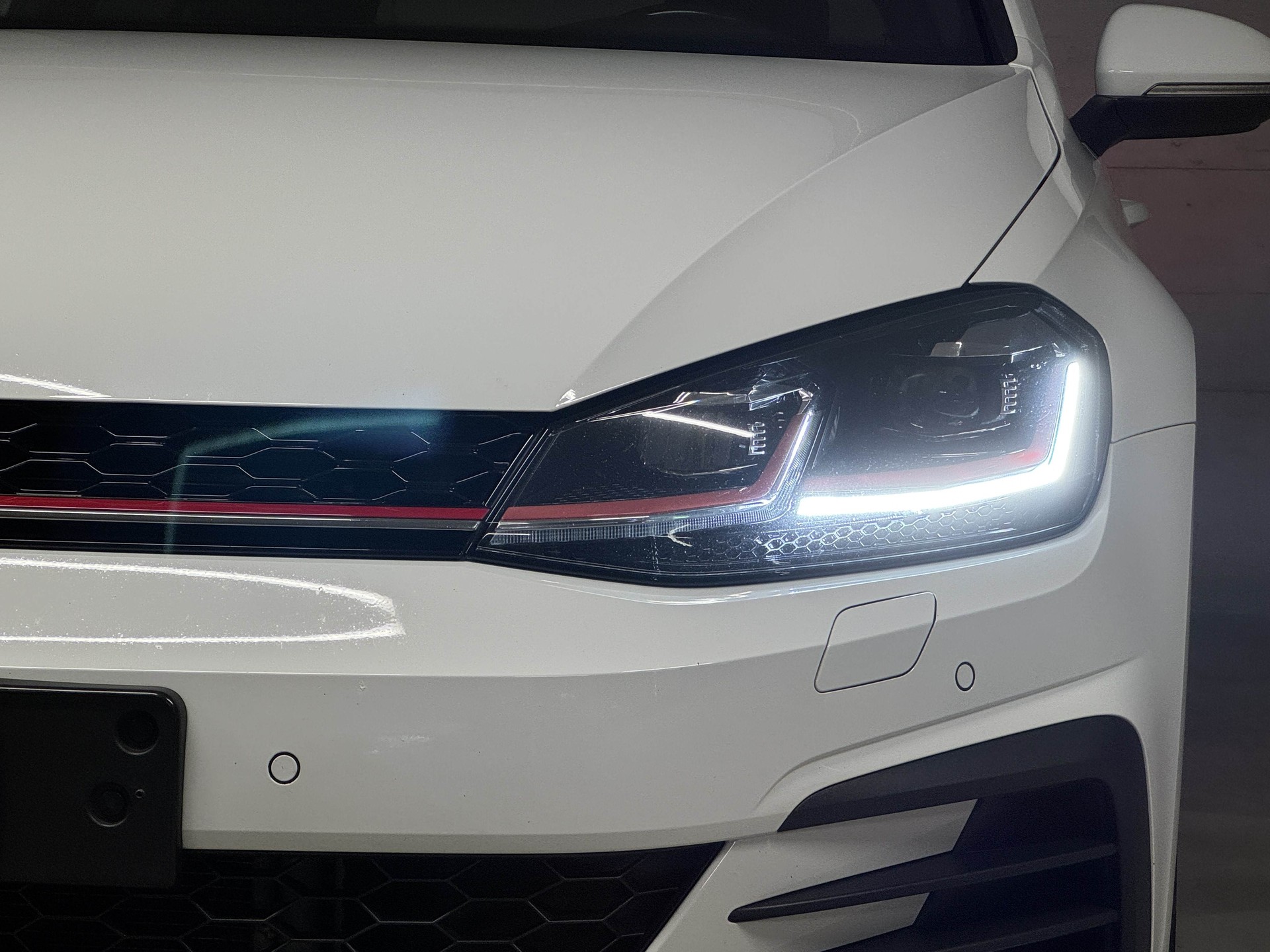 VW Golf 2.0 TSI GTI Performance DSG-image-5