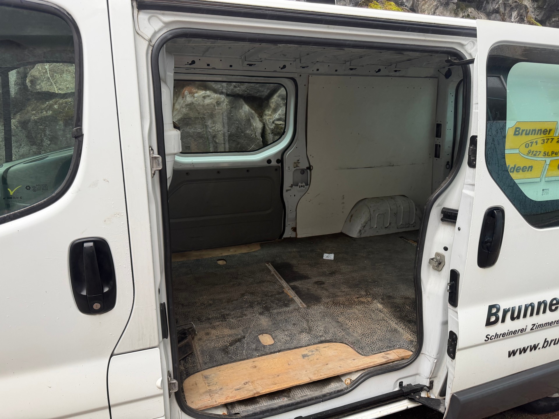 OPEL Vivaro 2.5 CDTI 2.9t L2H1-image-11