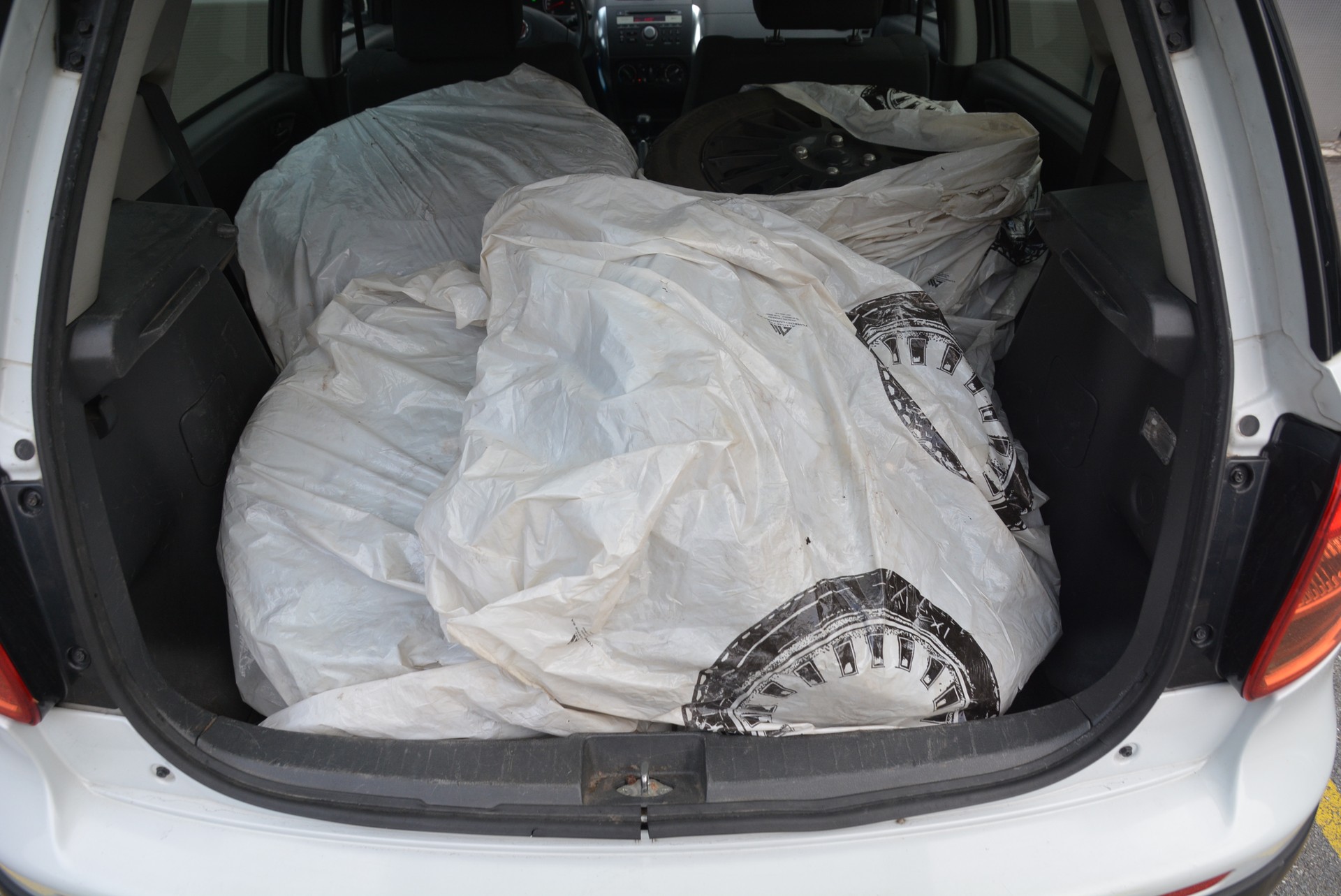 FIAT Sedici 1.6 4WD Freestyle-image-14