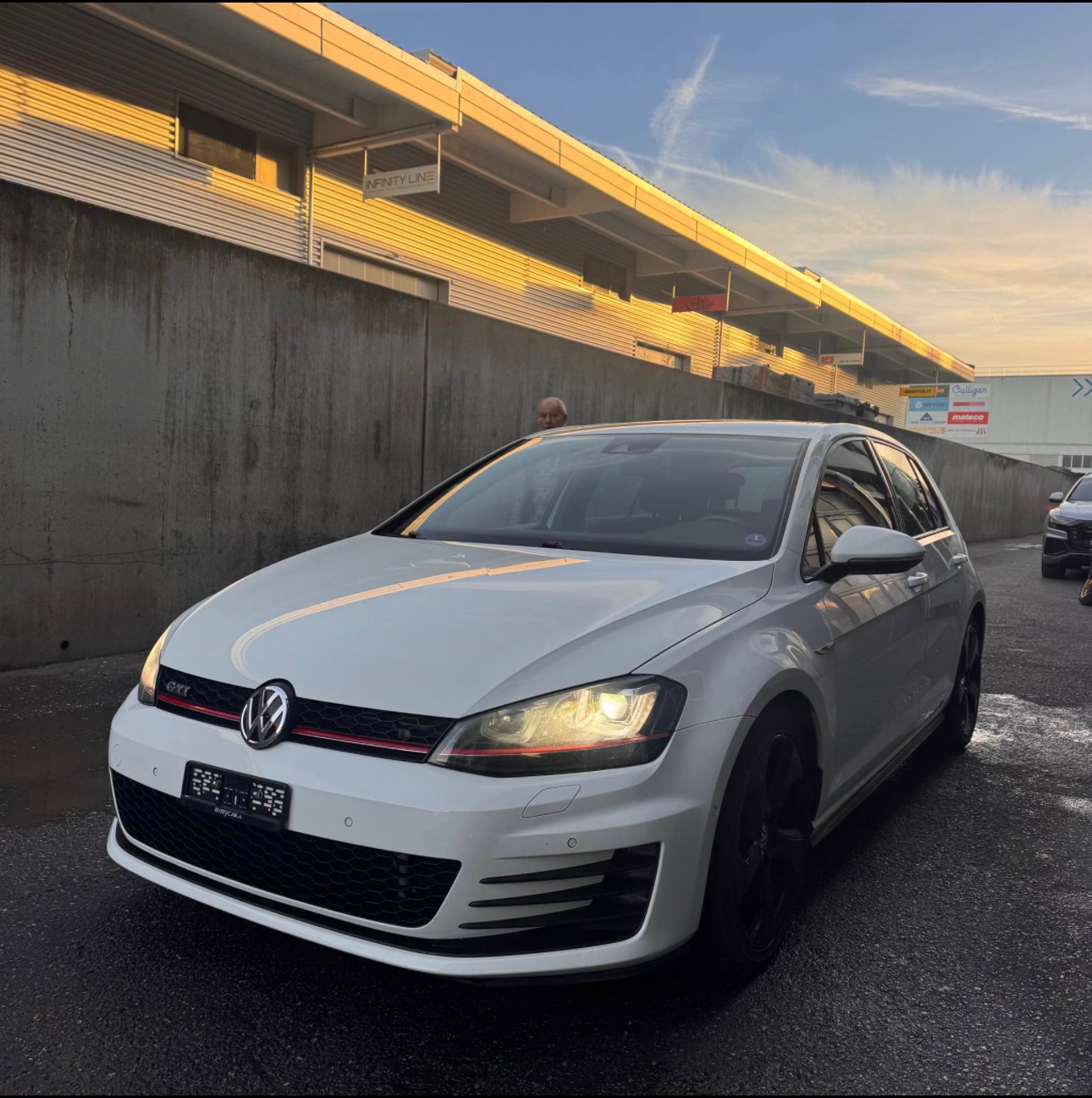 VW Golf 2.0 TSI GTI Performance DSG-image-0