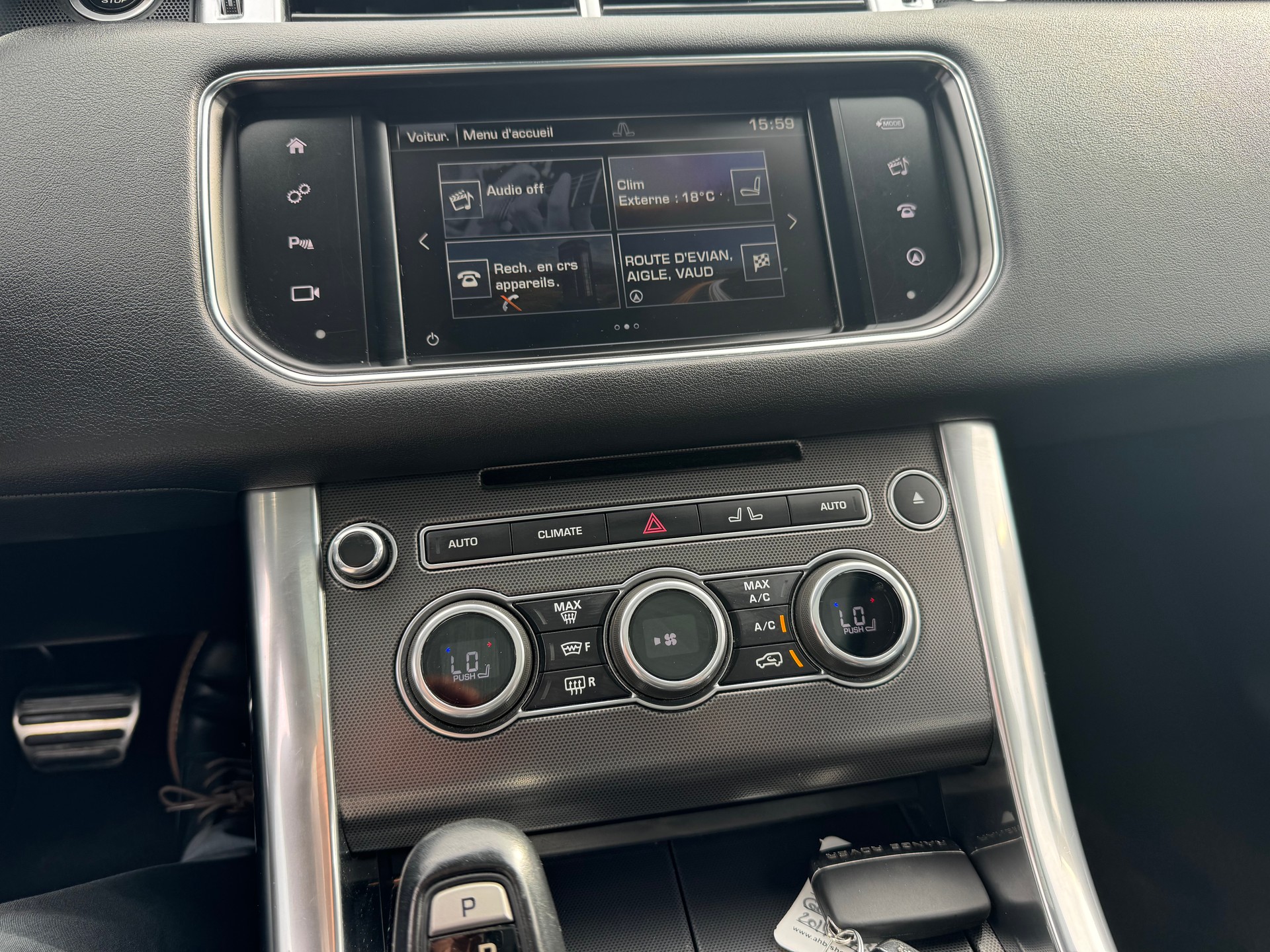 LAND ROVER Range Rover Sport 3.0 TDV6 SE Automatic-image-14