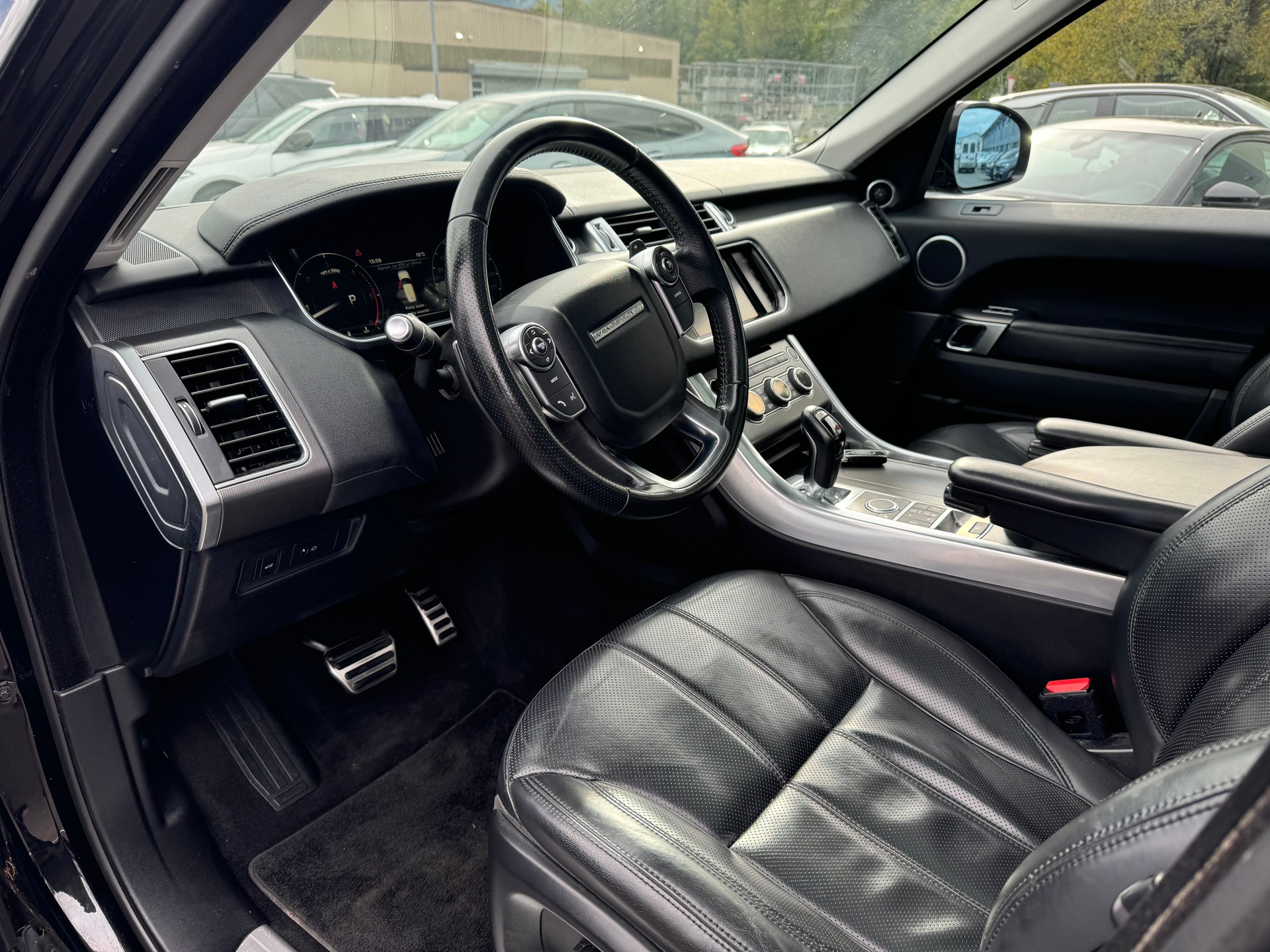 LAND ROVER Range Rover Sport 3.0 TDV6 SE Automatic-image-10