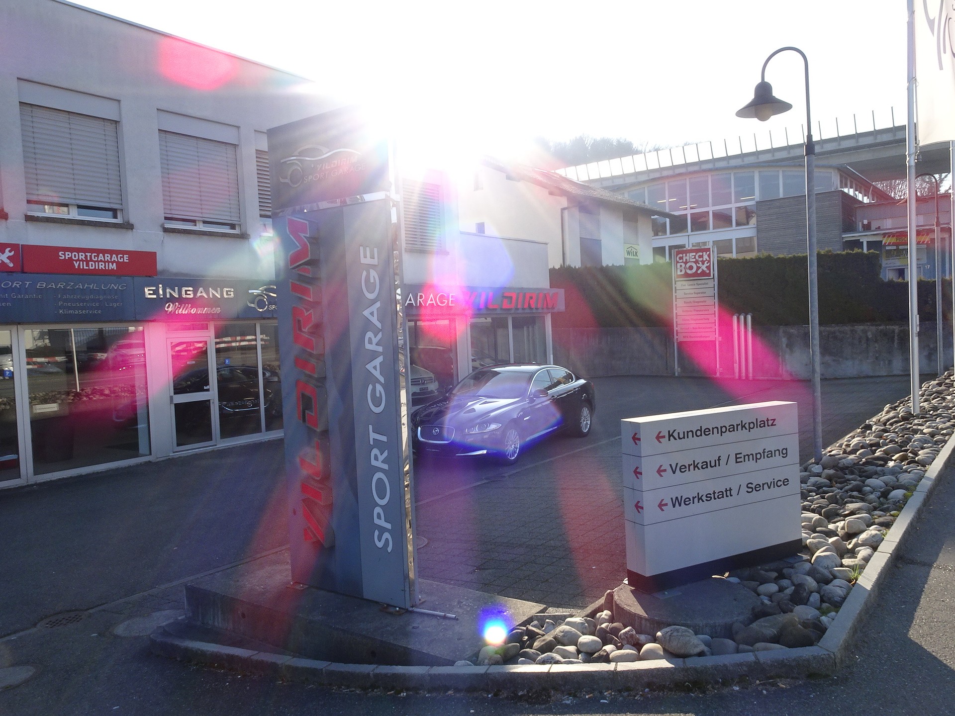 JAGUAR XF 2.2d-image-8