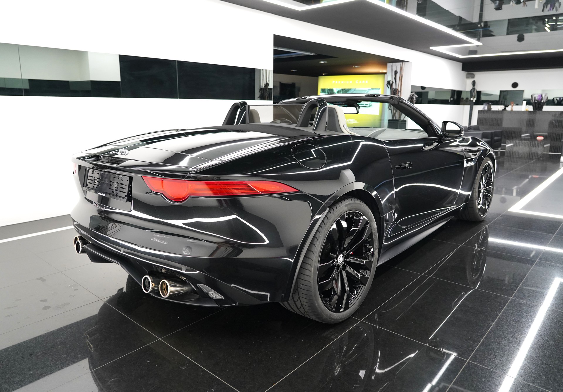 JAGUAR F-Type S 5.0 V8 S/C-showroom-element-3