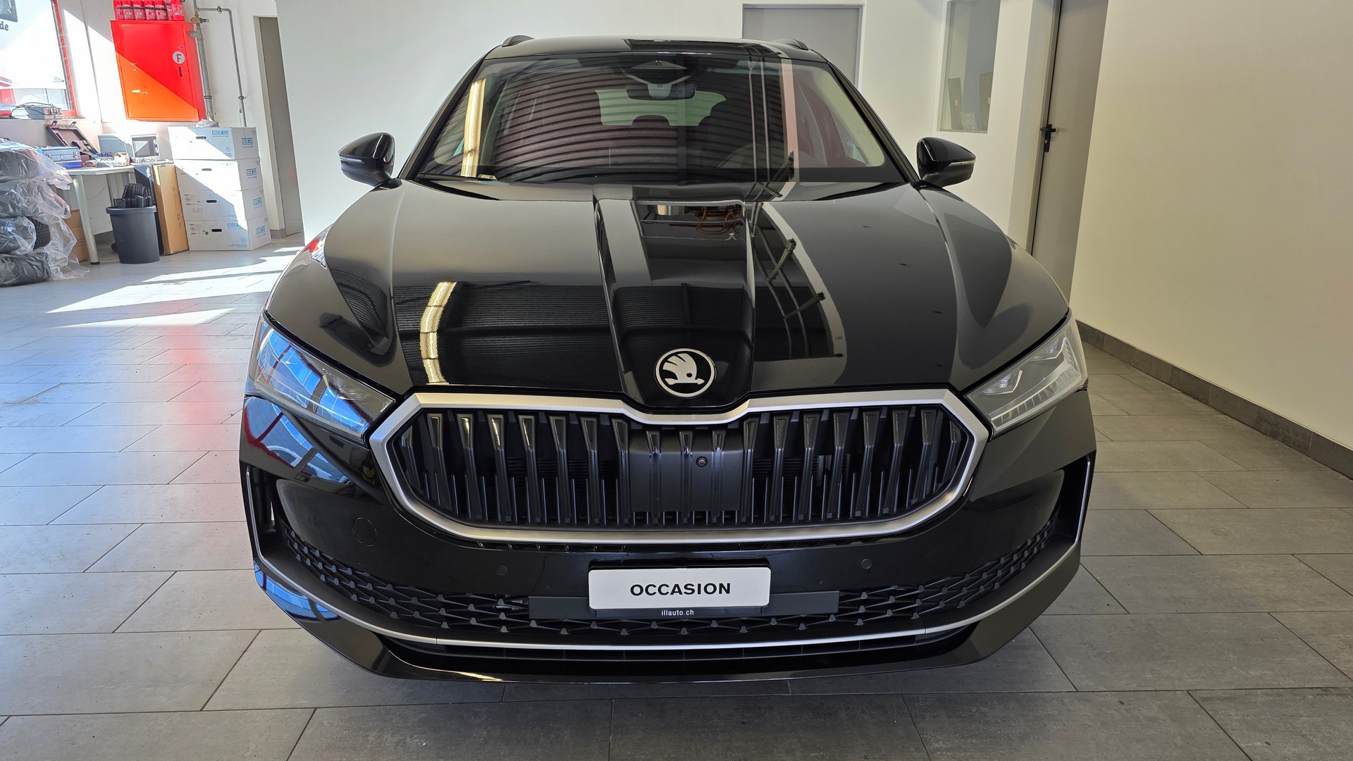 SKODA Superb Combi 2.0 TDi Selection 4x4 DSG-image-1