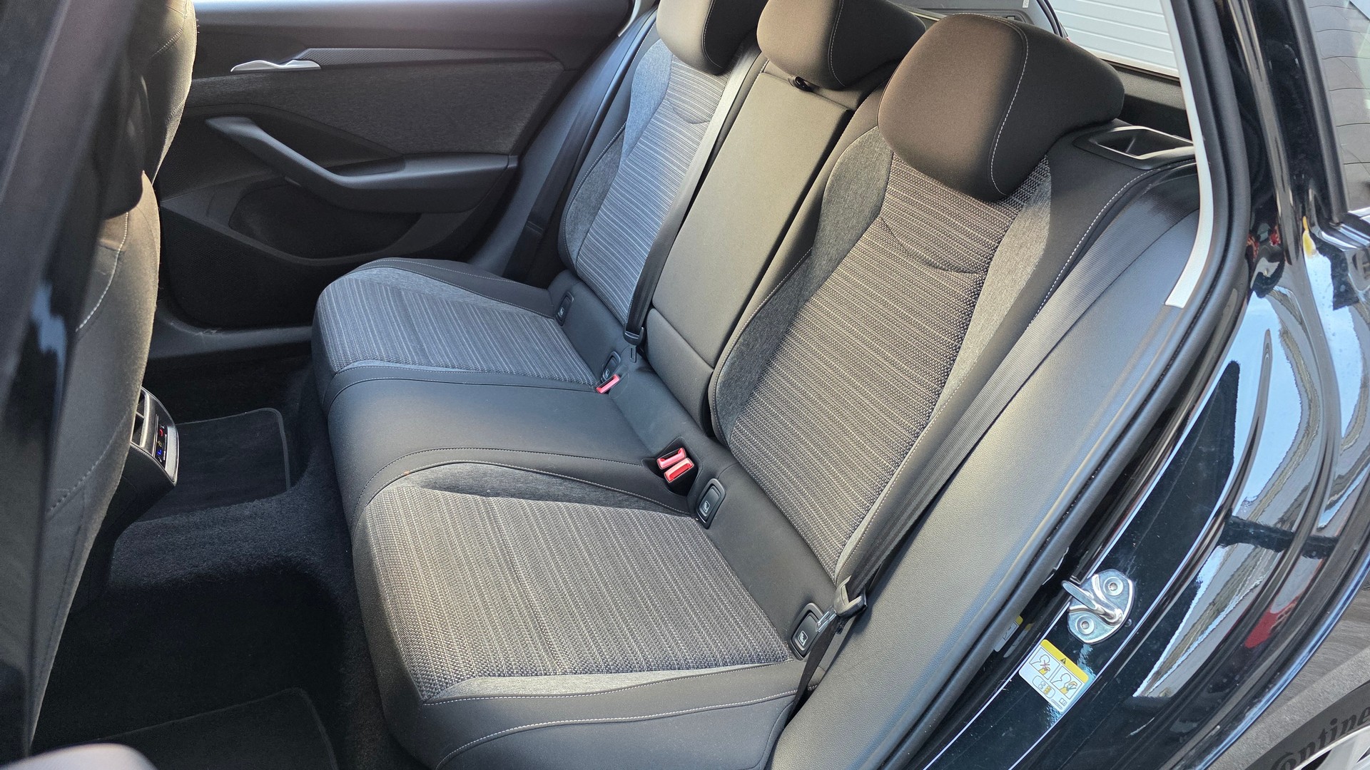 SKODA Superb Combi 2.0 TDi Selection 4x4 DSG-image-8
