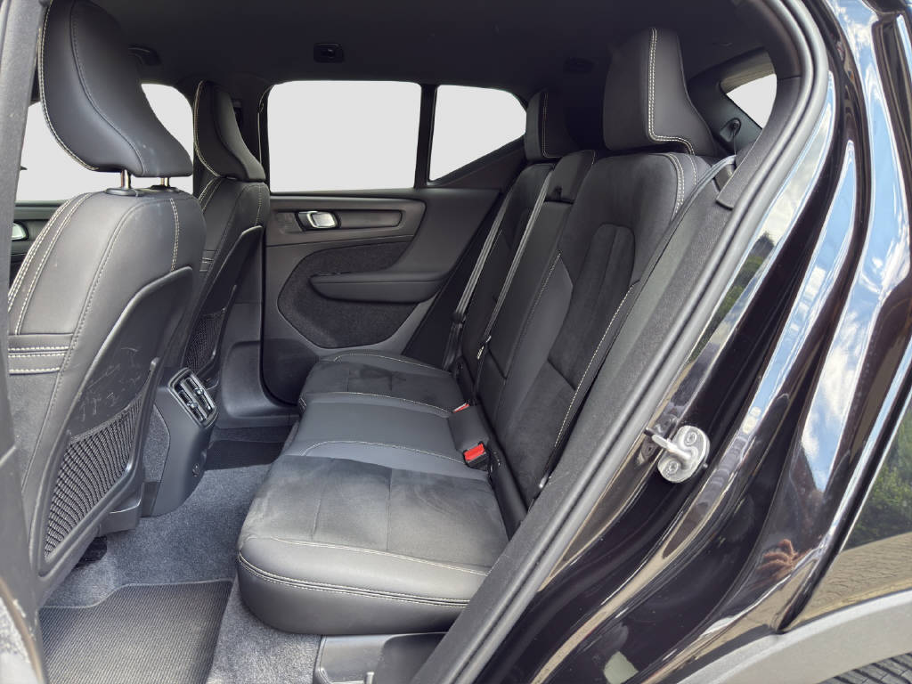 VOLVO EX40 Twin Plus AWD-image-10