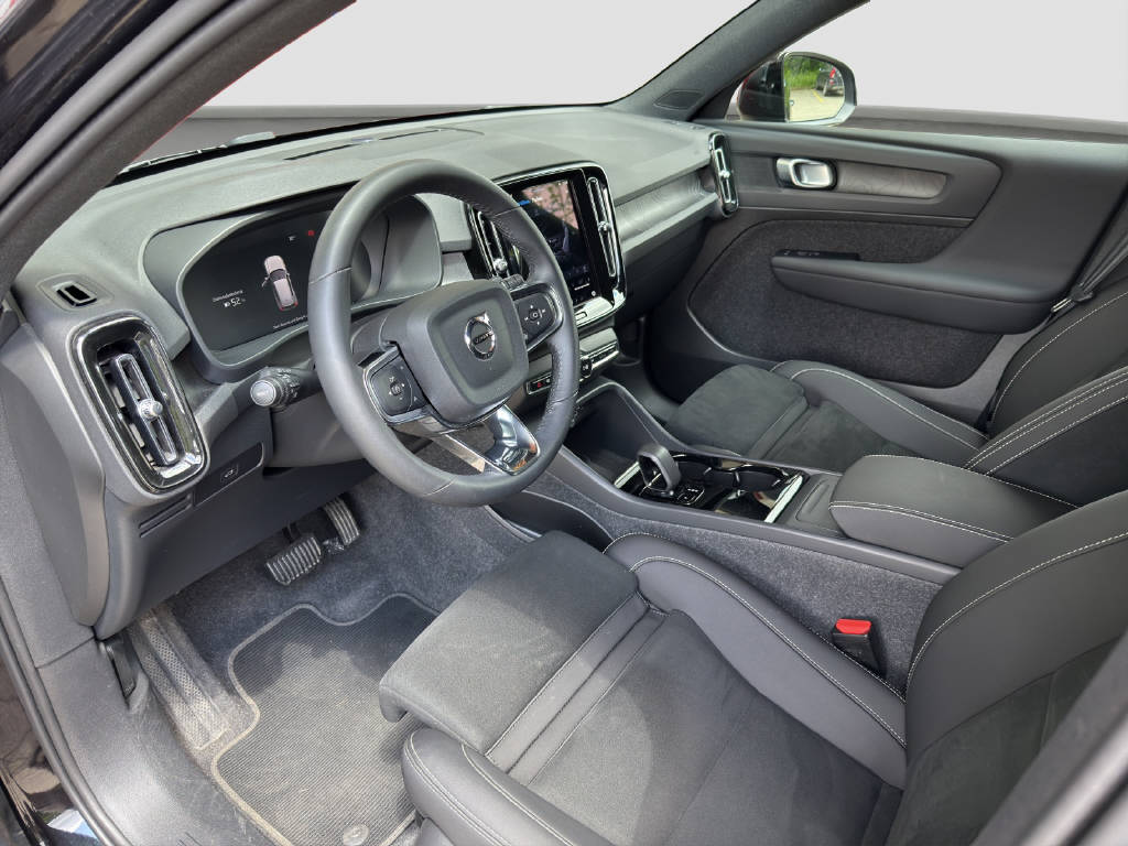 VOLVO EX40 Twin Plus AWD-image-7