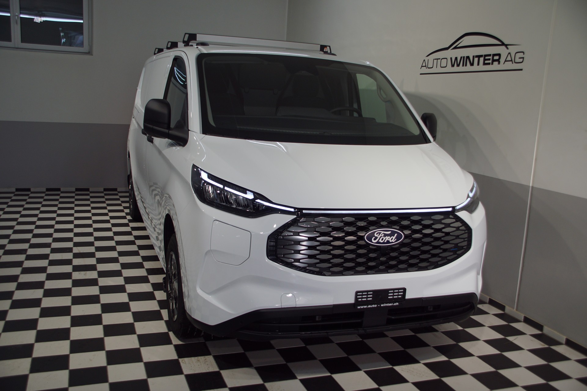 FORD Transit Custom Van 340 L2 H1 Trend-showroom-element-3