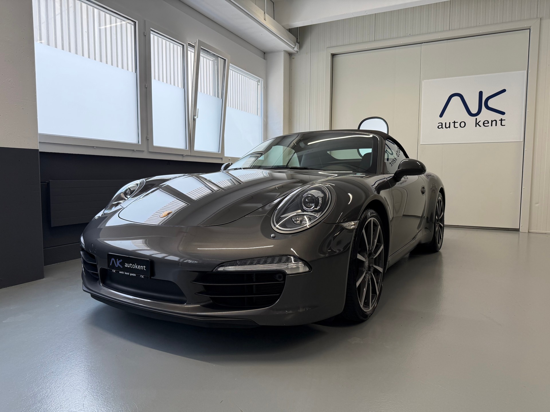 PORSCHE 911 Cabrio Carrera S PDK-image-18