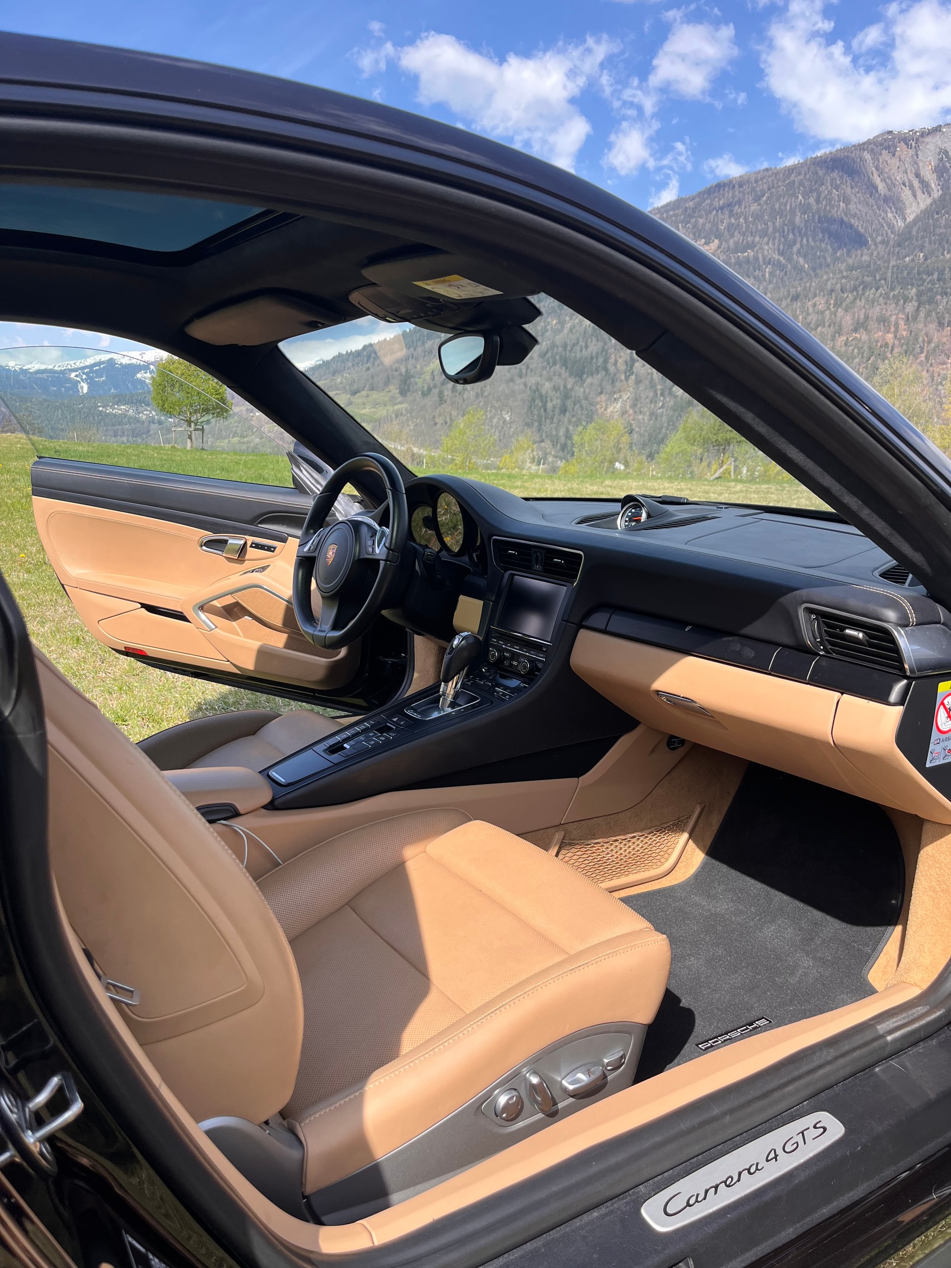 PORSCHE 911 Carrera 4 GTS PDK-image-8