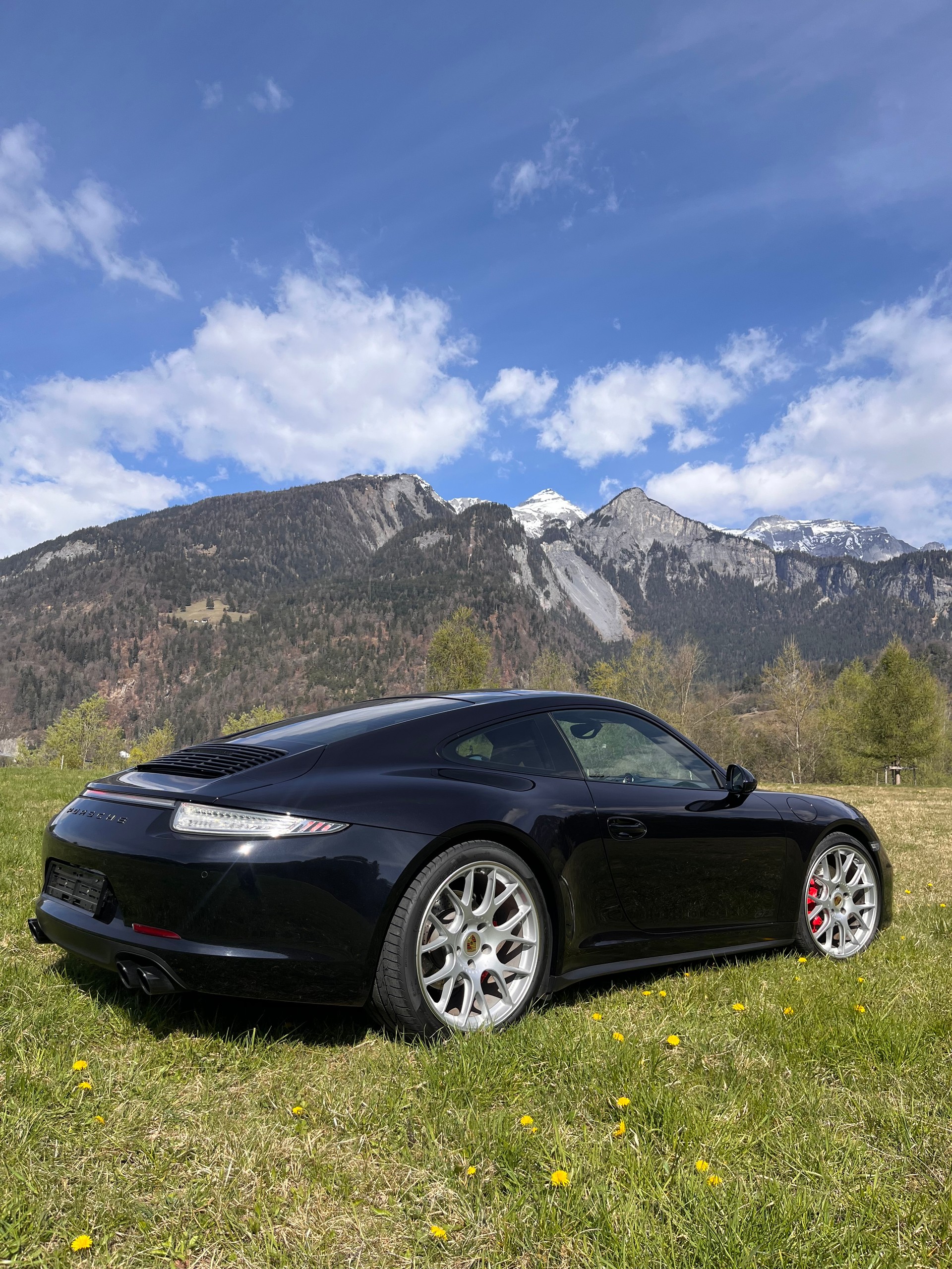 PORSCHE 911 Carrera 4 GTS PDK-image-1