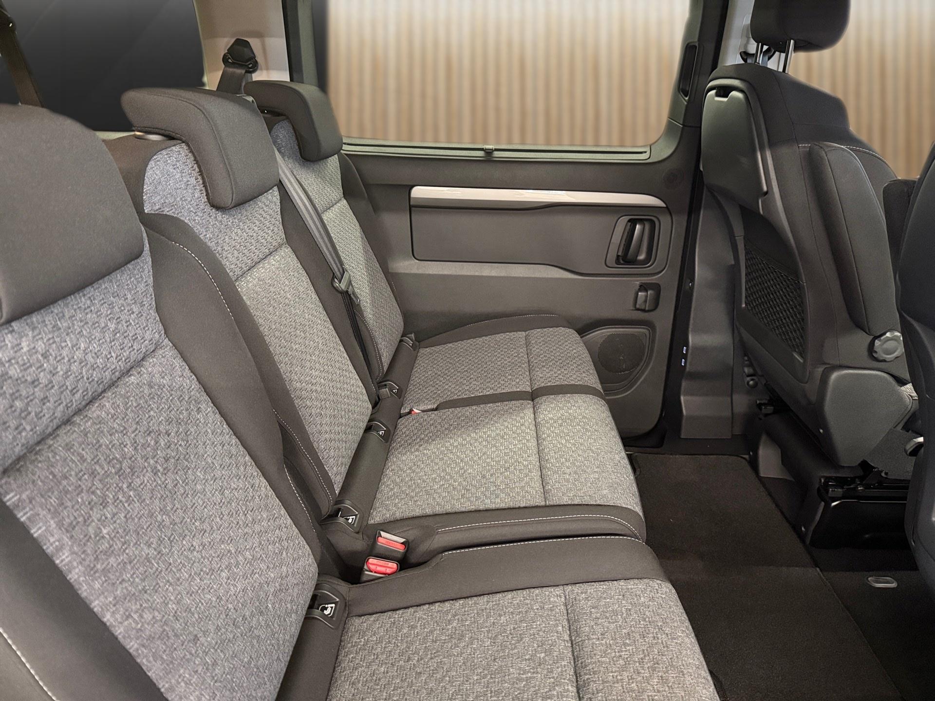 TOYOTA PROACE Verso L1 2.0 D Trend-image-13