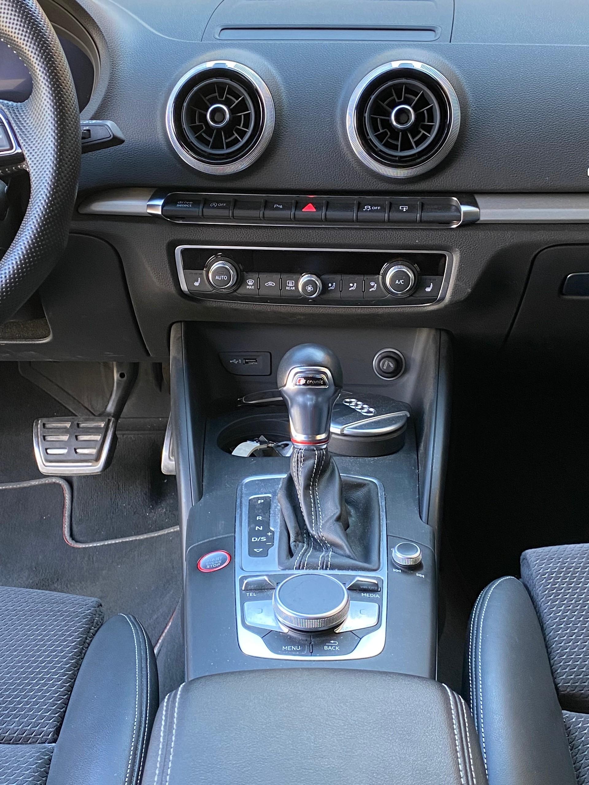 AUDI S3 Sportback 2.0 TFSI quattro S-tronic FIXPREIS-image-6