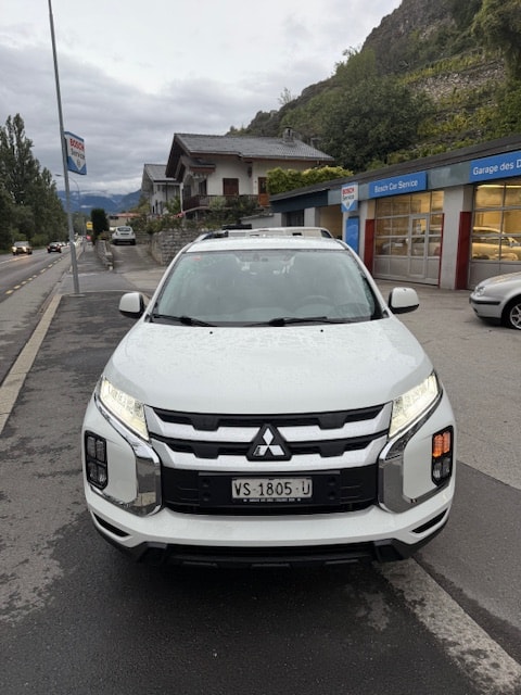MITSUBISHI ASX 2.0 MIVEC Value 4WD Automat