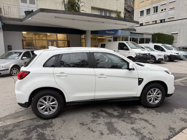 MITSUBISHI ASX 2.0 MIVEC Value 4WD Automat-image-7