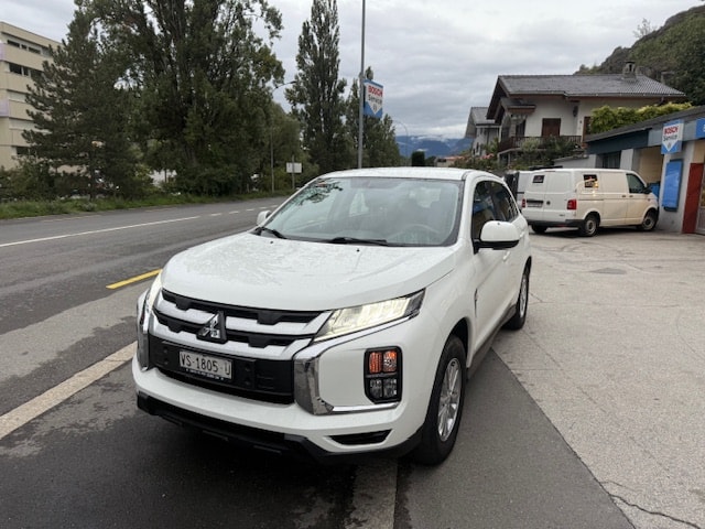 MITSUBISHI ASX 2.0 MIVEC Value 4WD Automat-image-1
