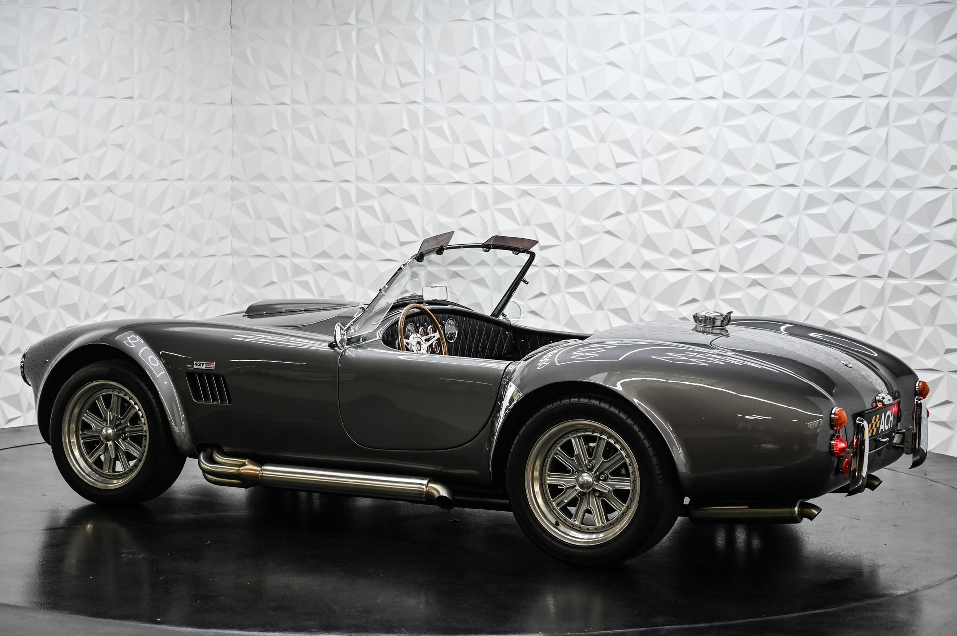 HS Cobra V8 427-showroom-element-3