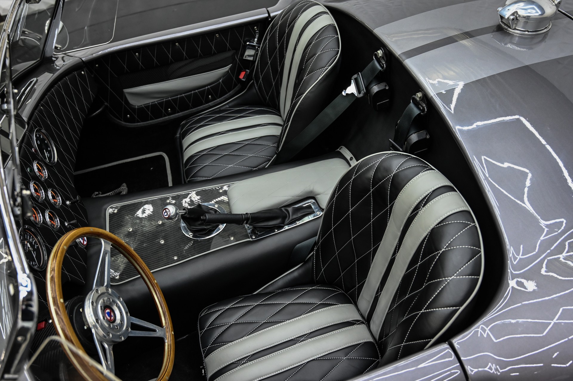 HS Cobra V8 427-image-29