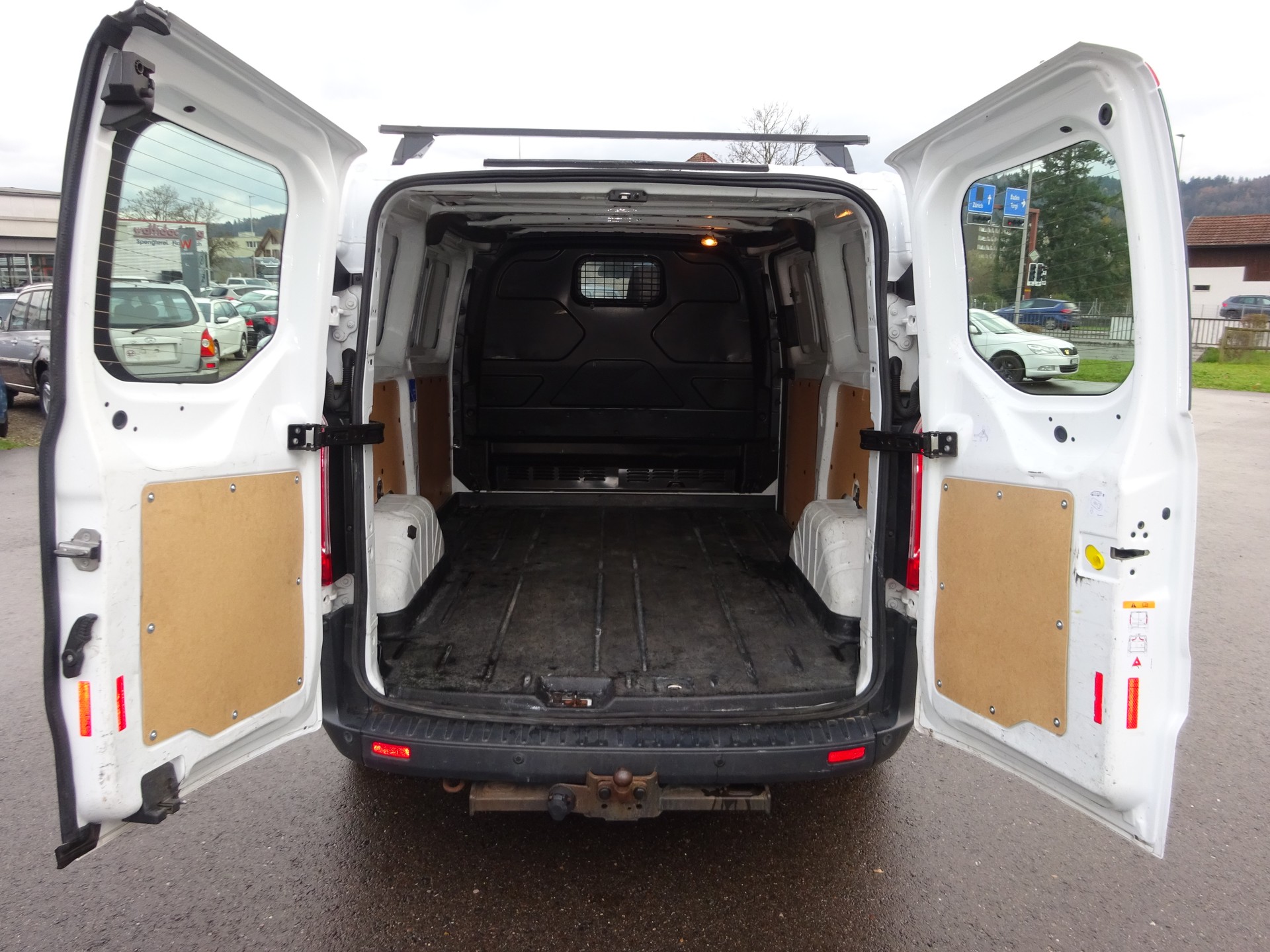 FORD Transit Custom Van 270 L1H1 Trend-image-6