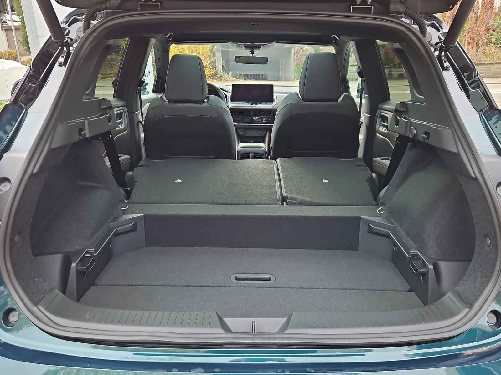 NISSAN Qashqai 1.5 VC-T Tekna-image-14
