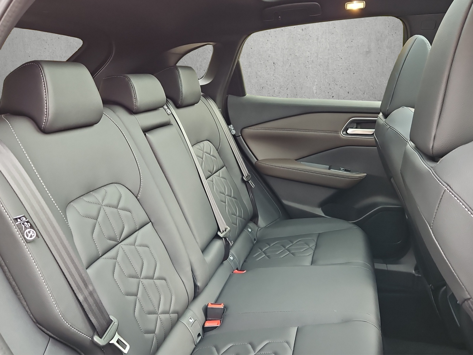 NISSAN Qashqai 1.5 VC-T Tekna-image-12